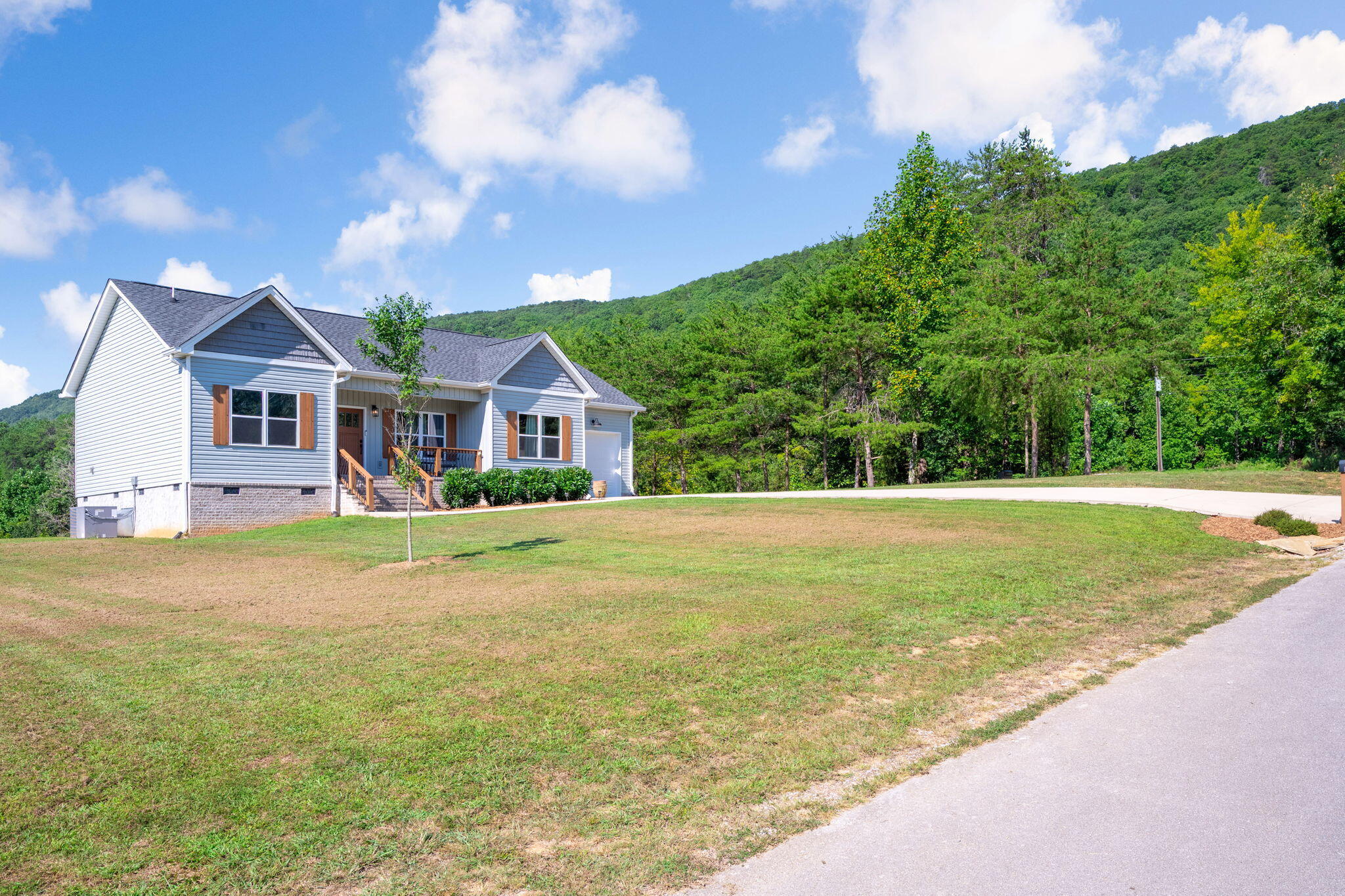 106 Forest Hill Lane