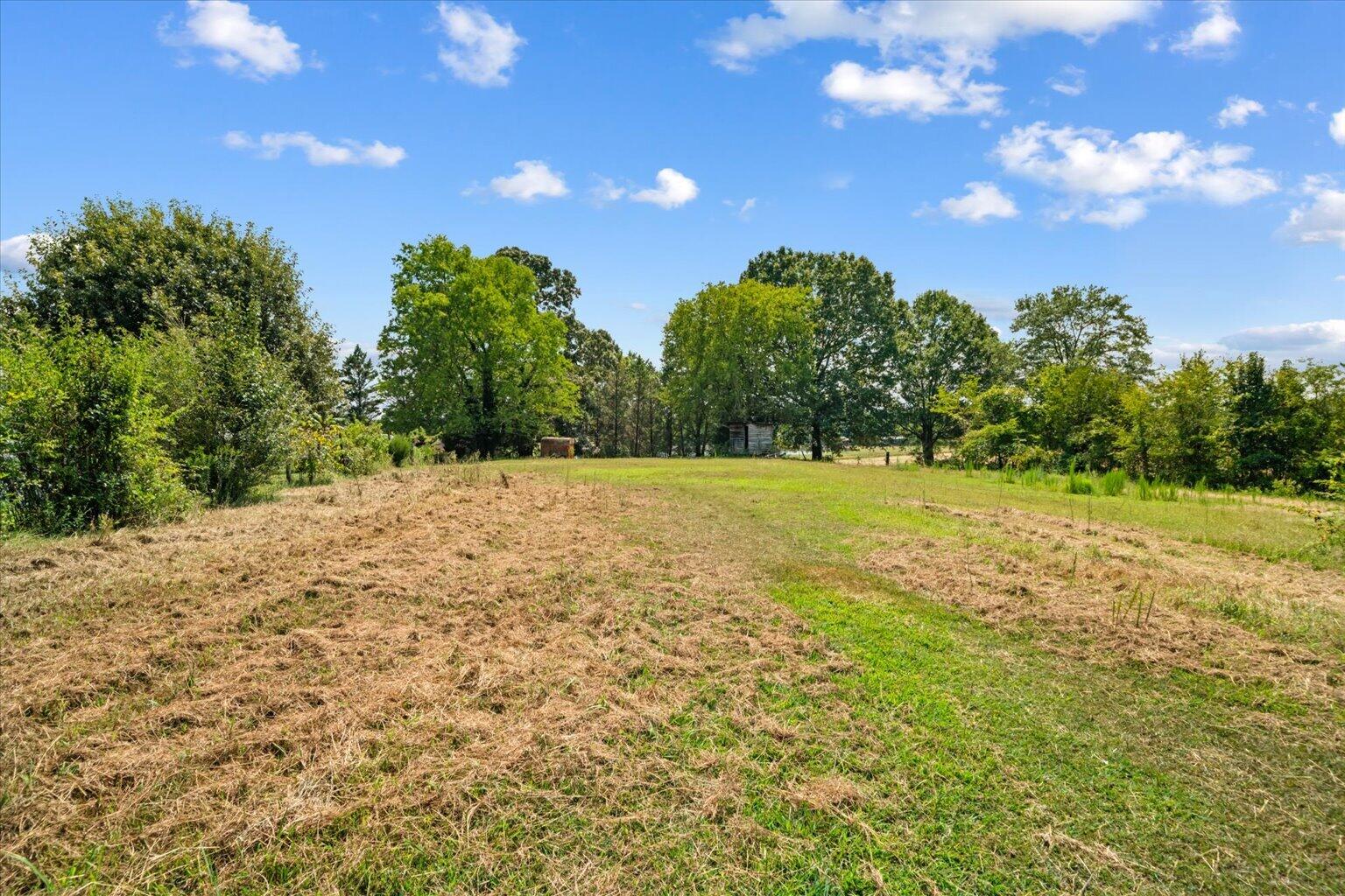 1506 Meadowlark Drive NE