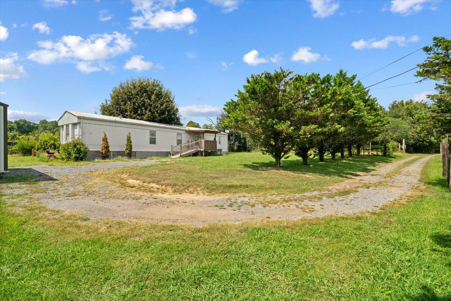1506 Meadowlark Drive NE