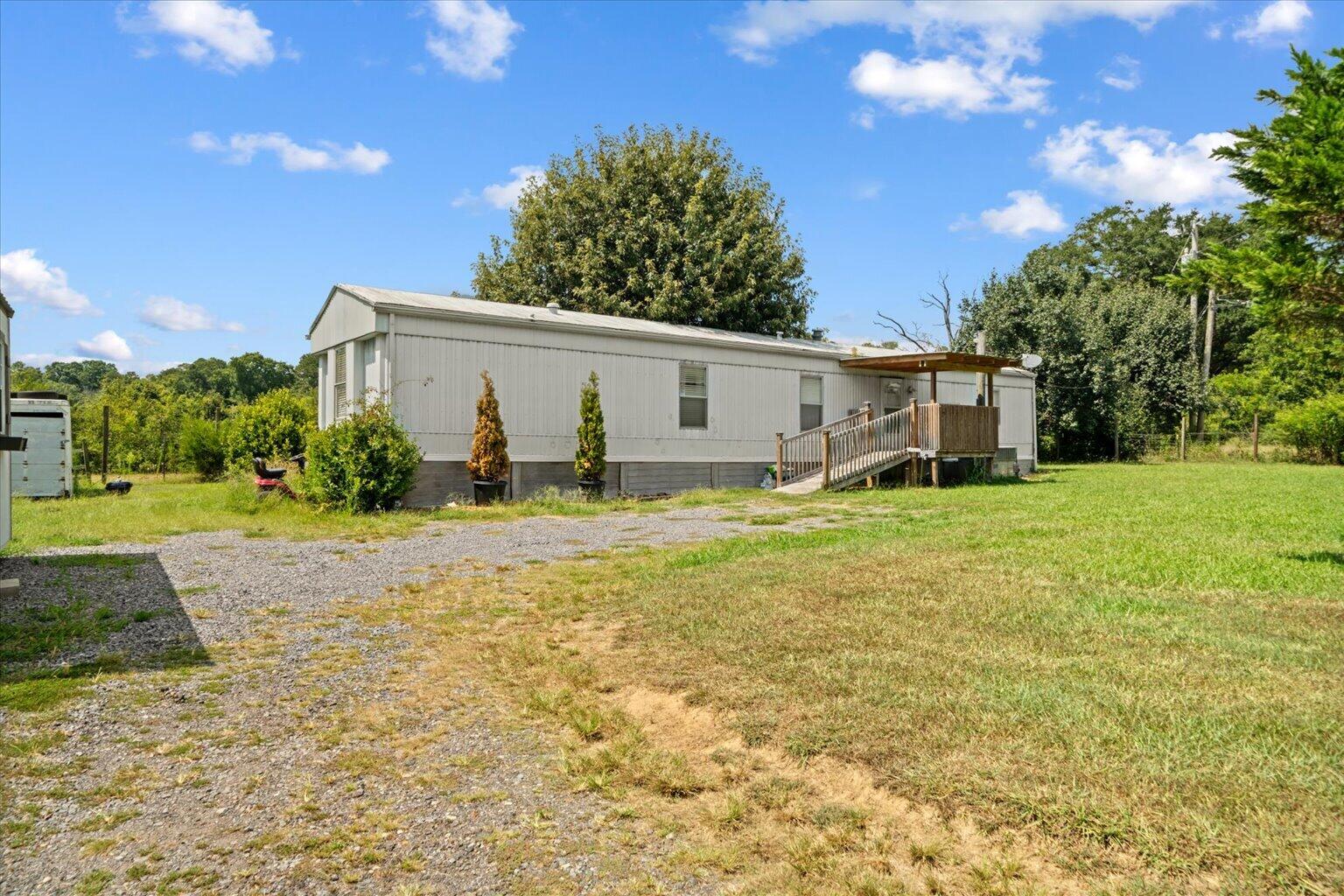 1506 Meadowlark Drive NE