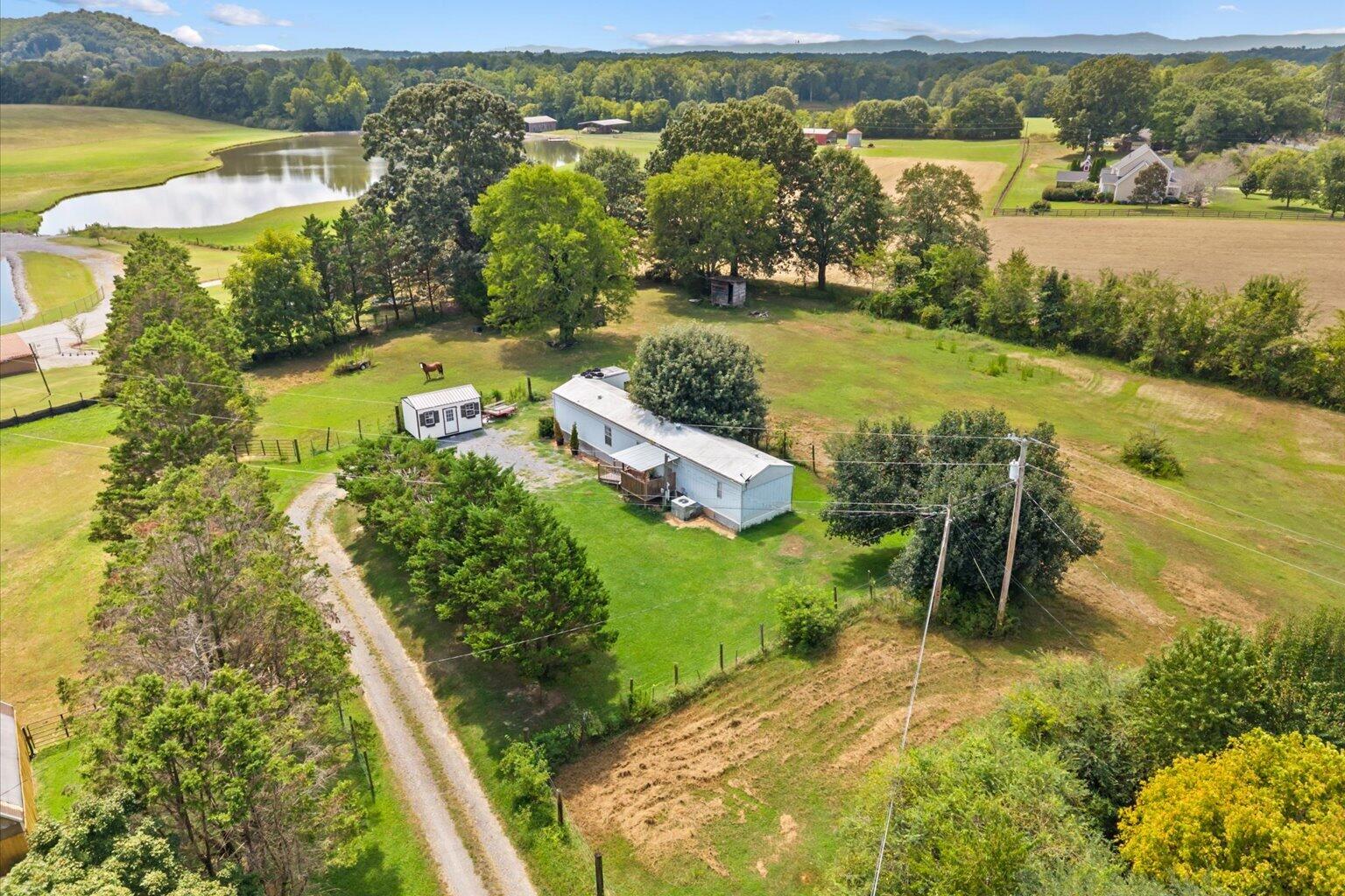 1506 Meadowlark Drive NE