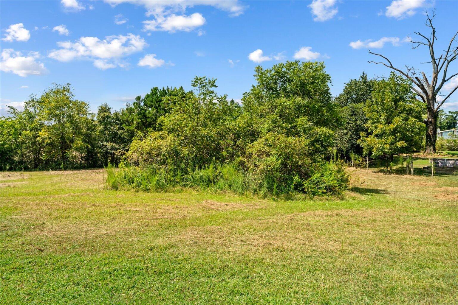 1506 Meadowlark Drive NE