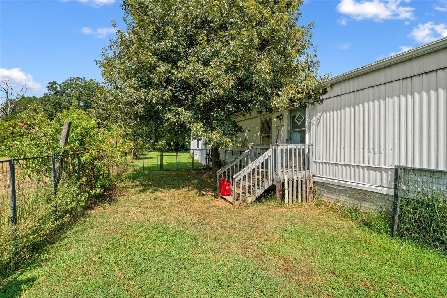 1506 Meadowlark Drive NE