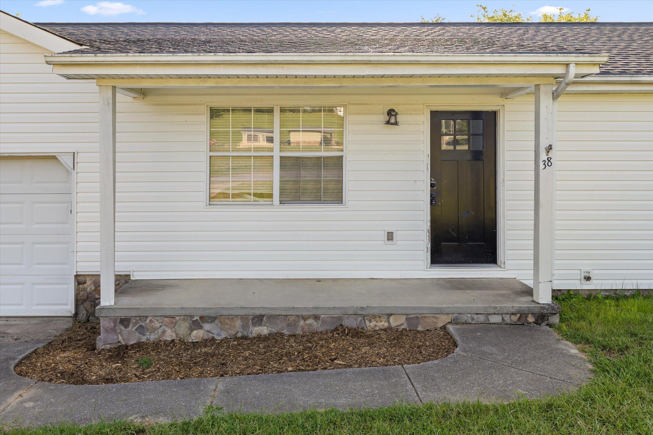38 Davis Road