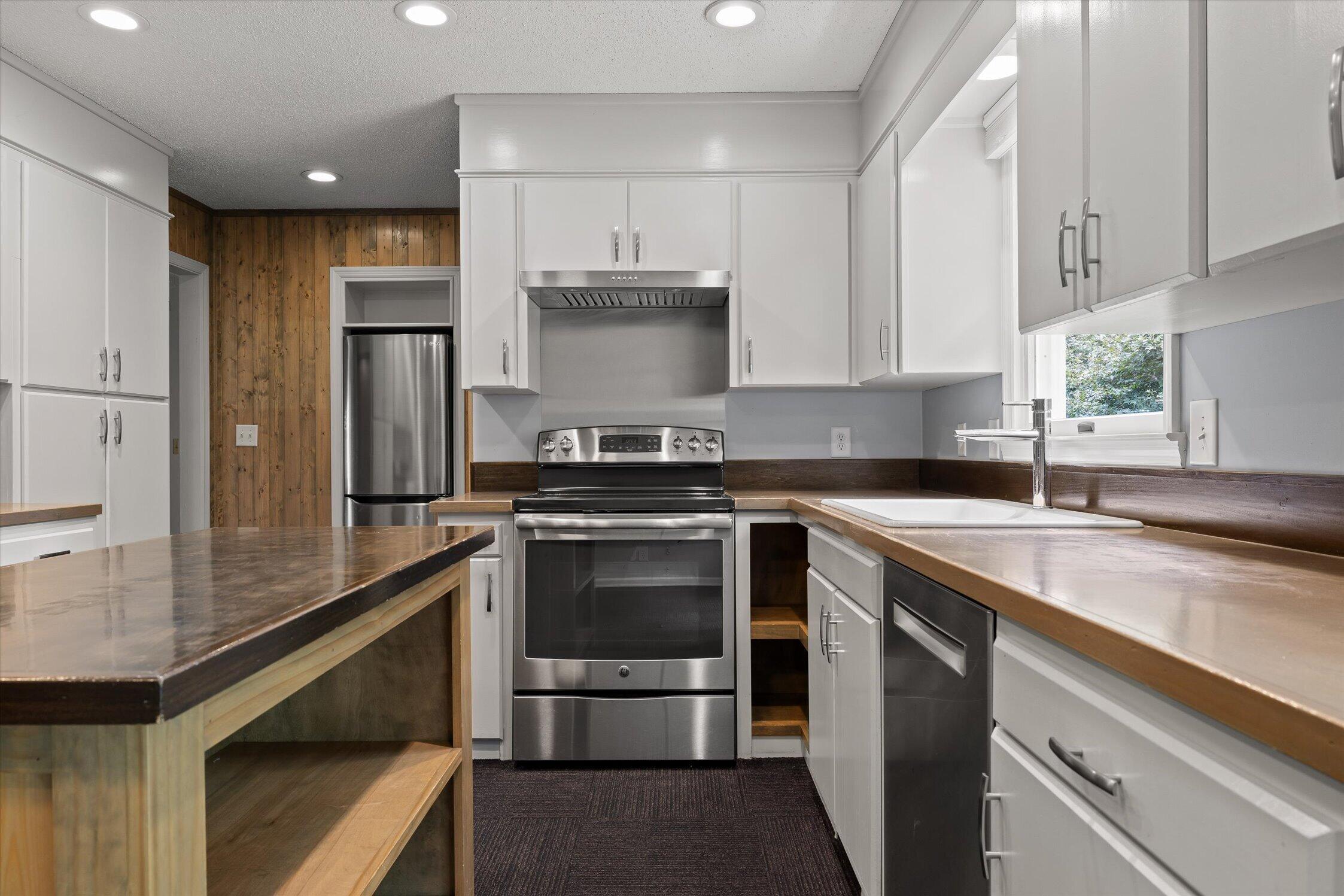 603 Lavista Road