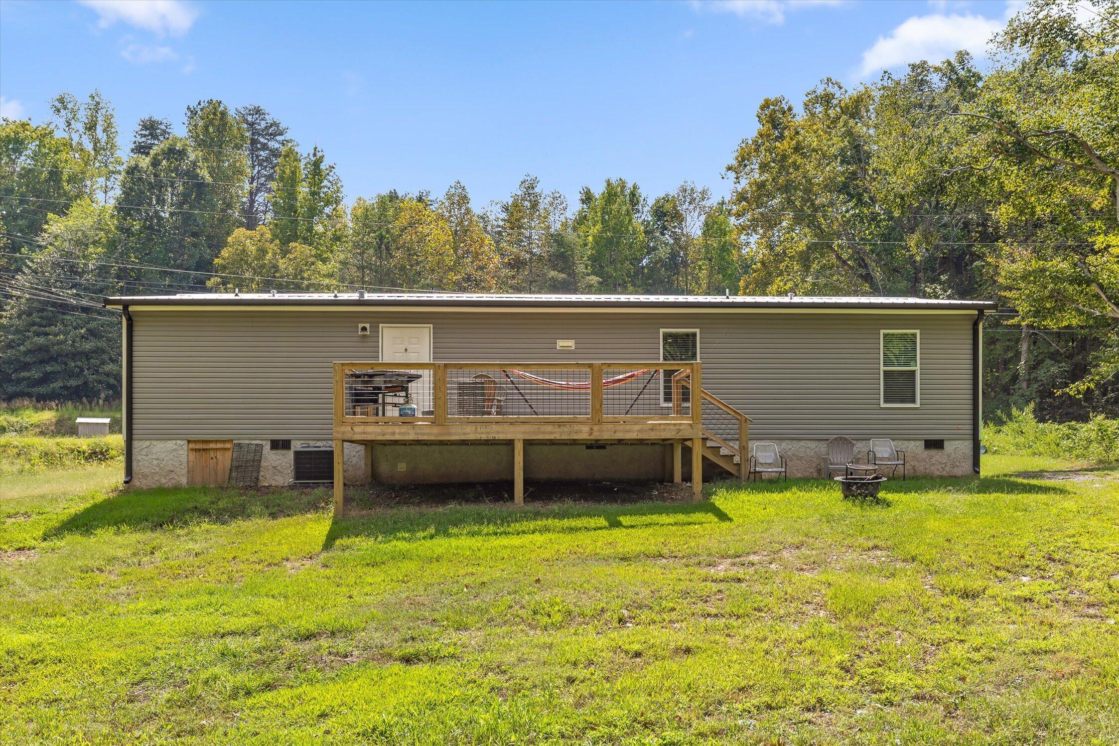 3277 Hurricane Road