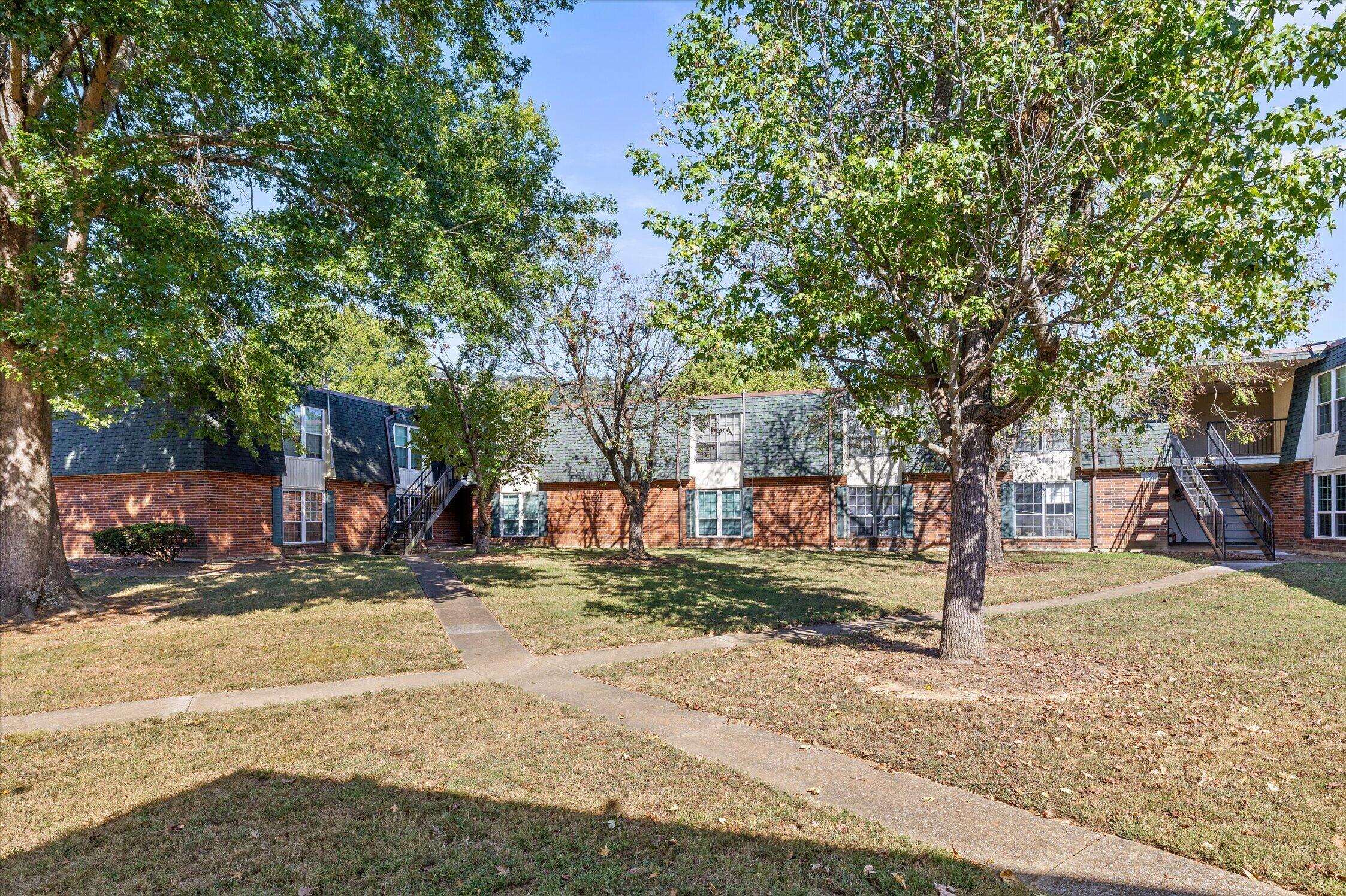 900 Mountain Creek Road, # 300