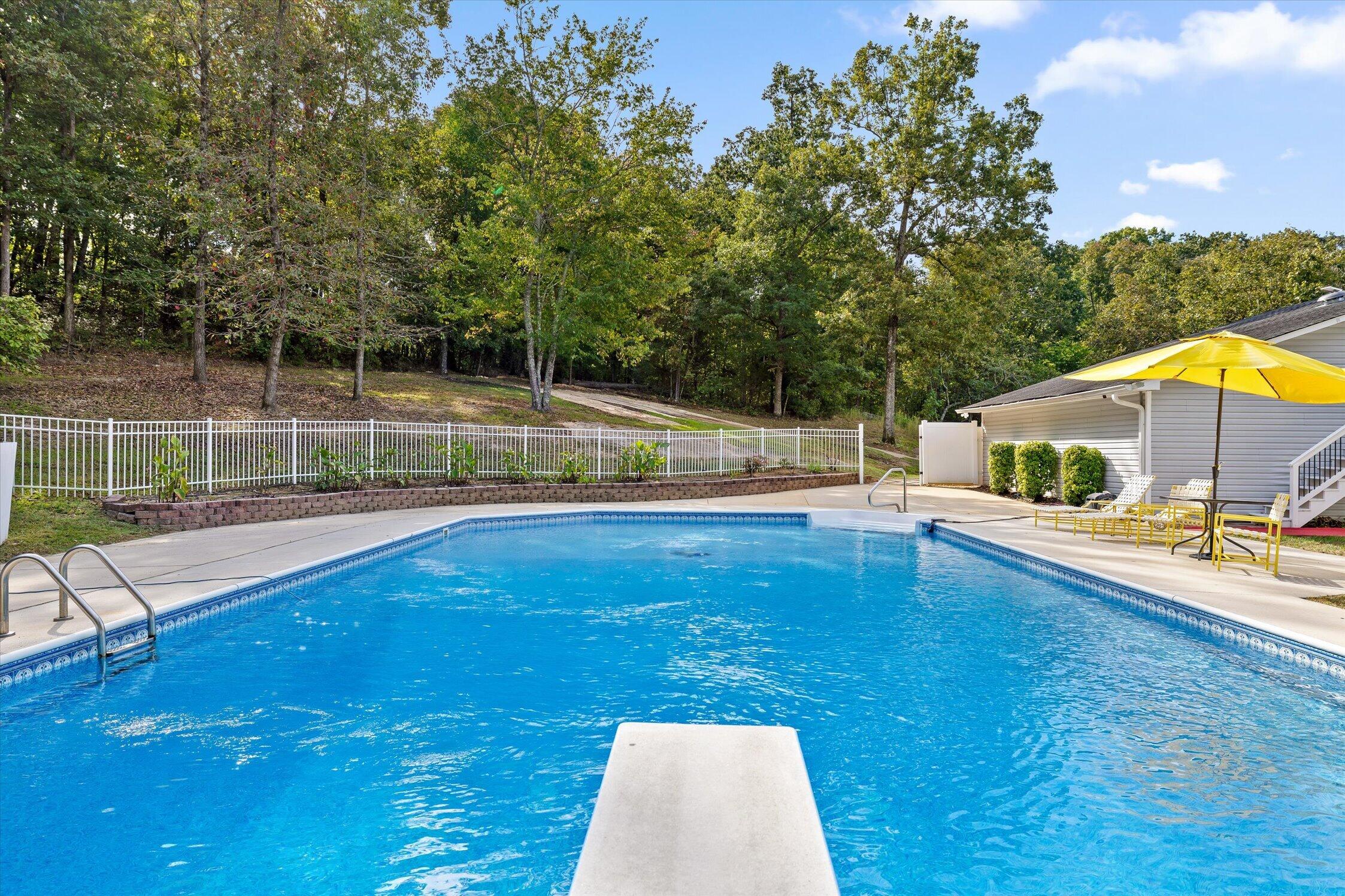 325 Battleview Drive