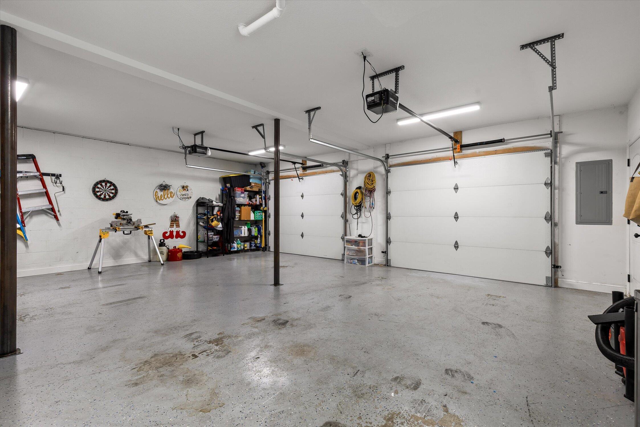 77 Donna Lee Drive
