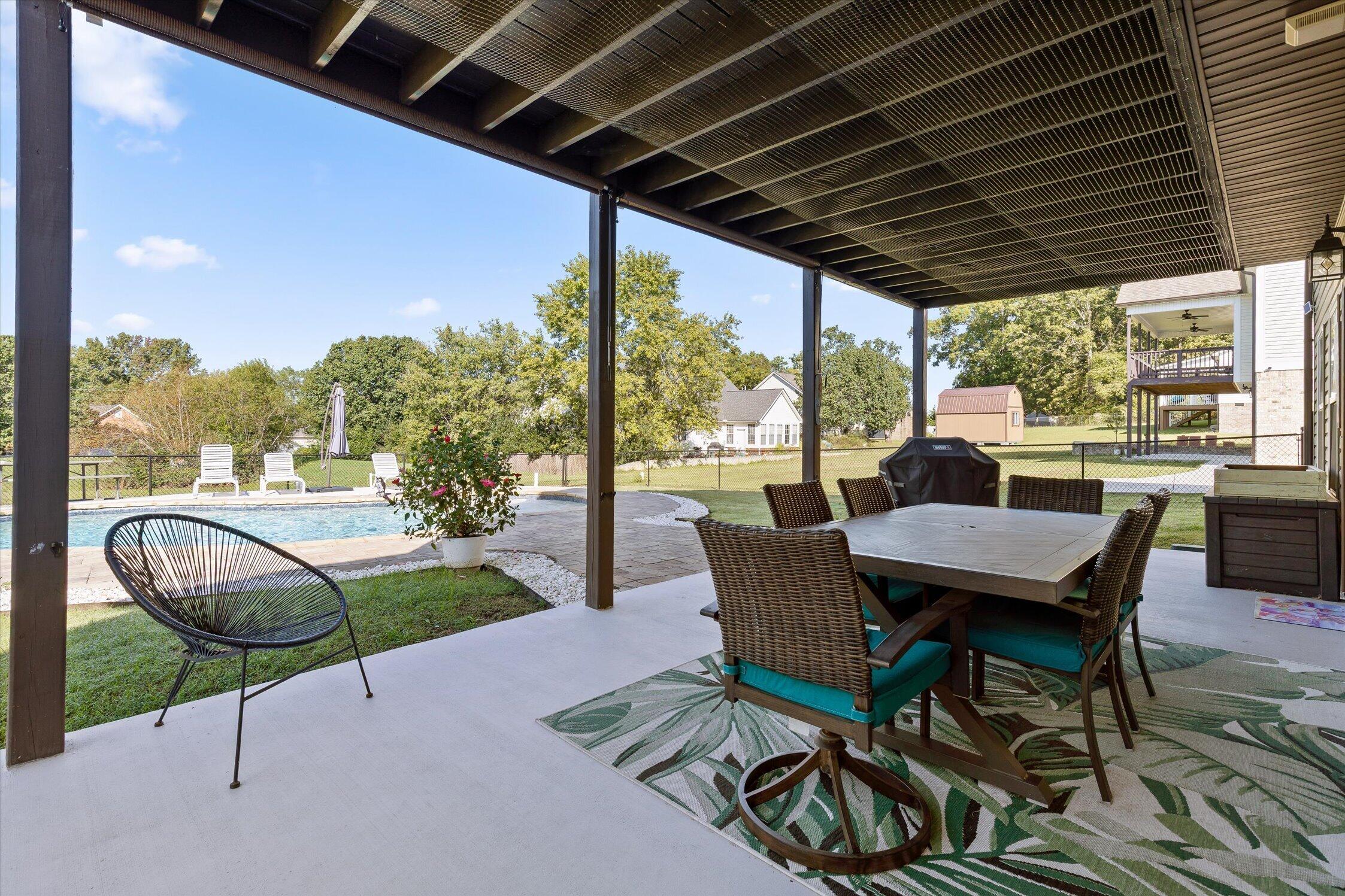 77 Donna Lee Drive