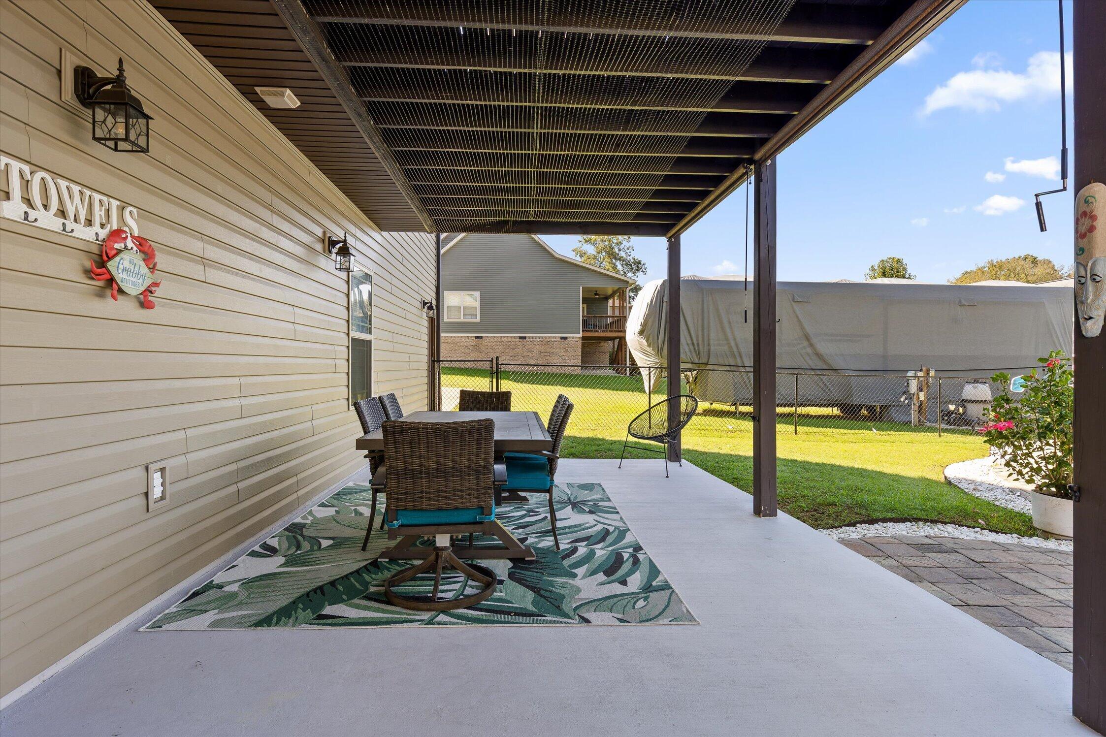 77 Donna Lee Drive