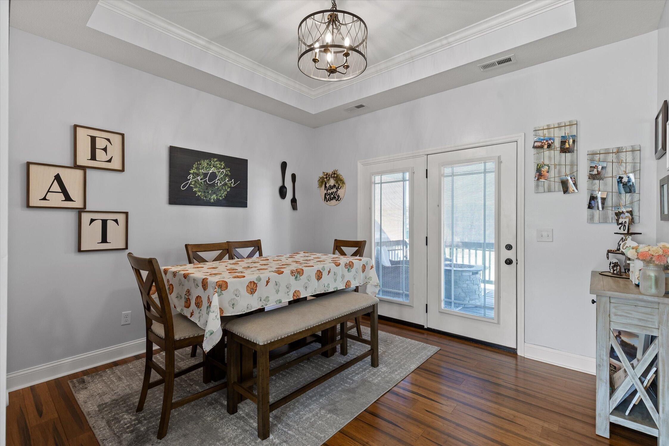 77 Donna Lee Drive