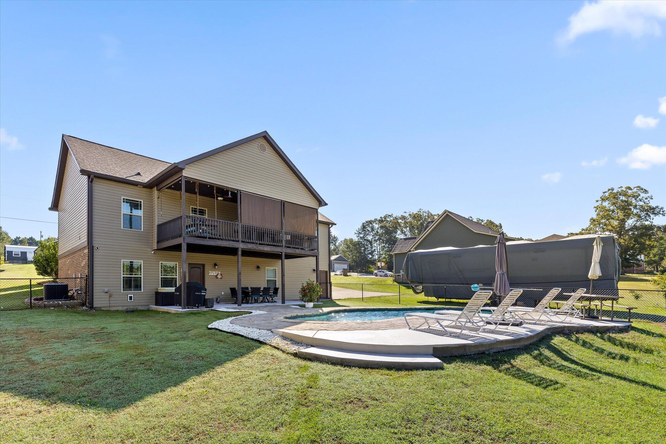 77 Donna Lee Drive