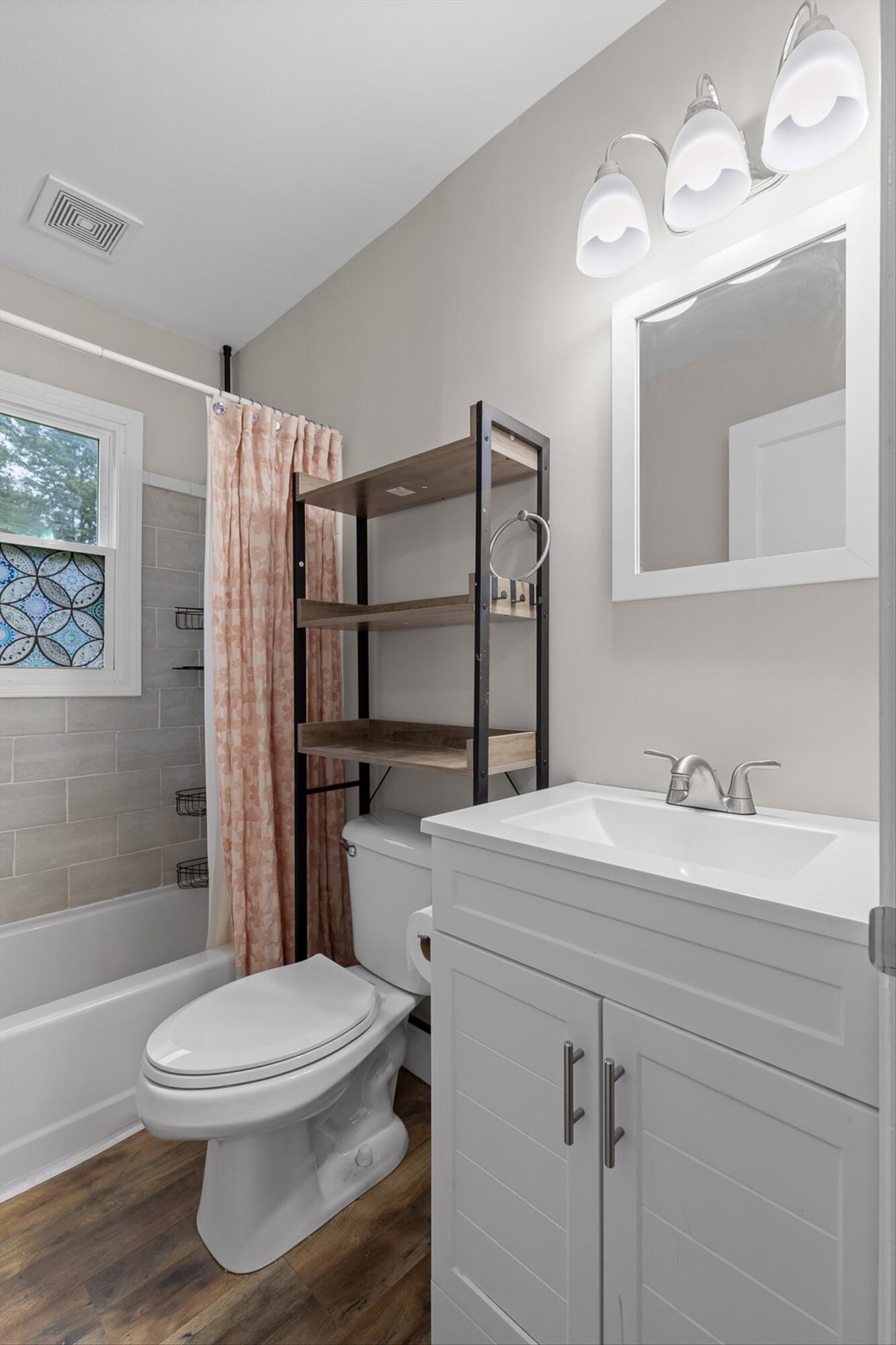 4919 Carolyn Lane