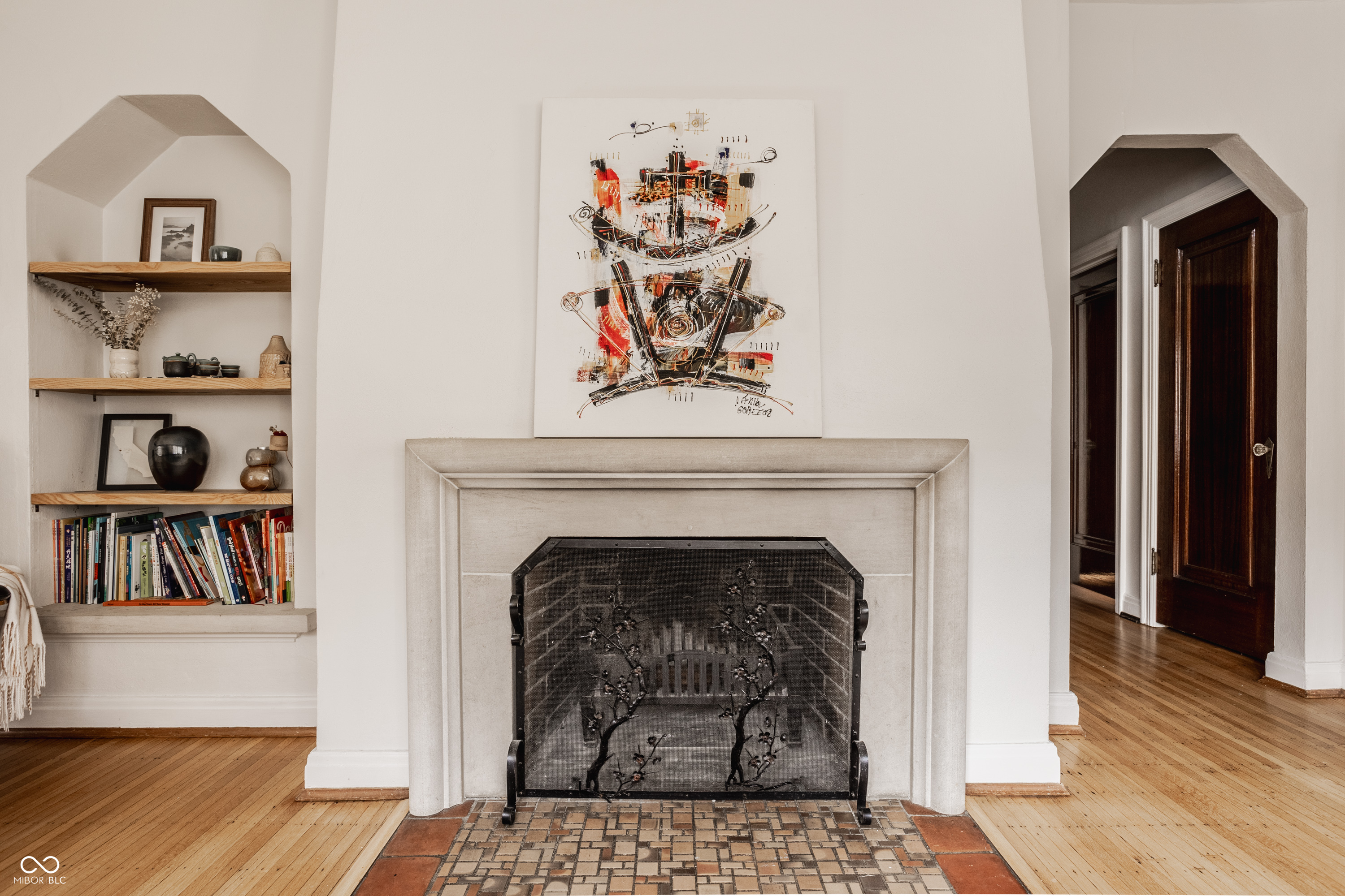 35 E 56th St