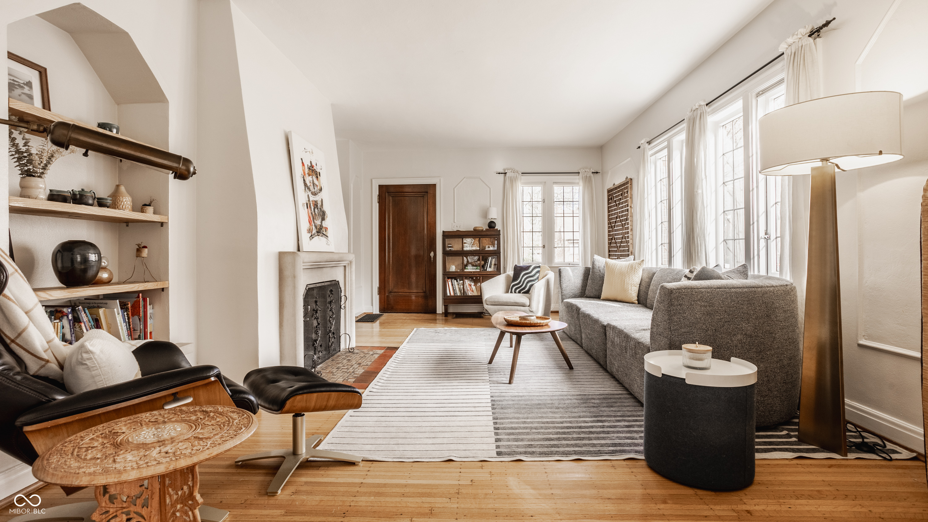 35 E 56th St