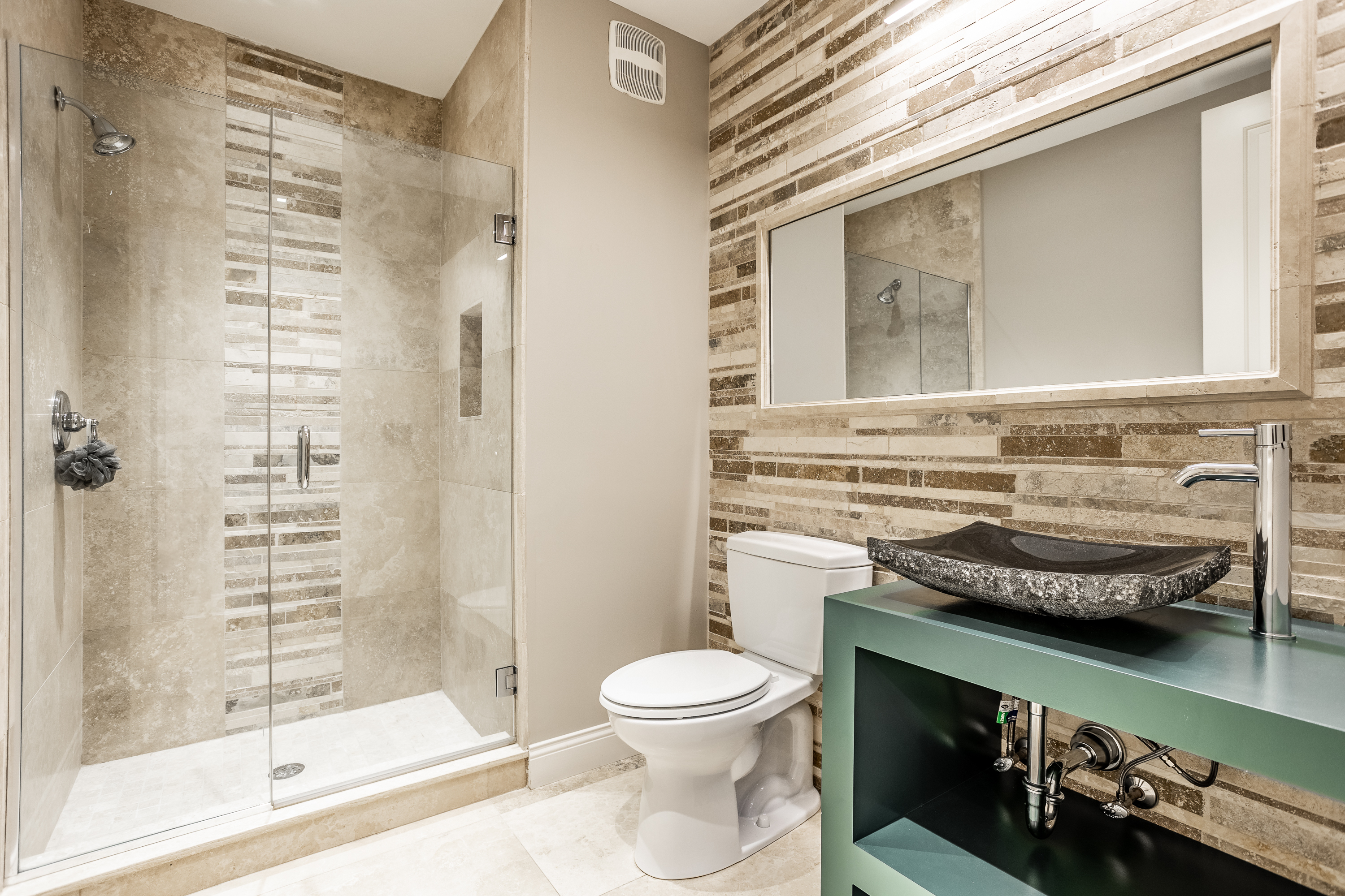 355 E Ohio Street Unit: STE 321