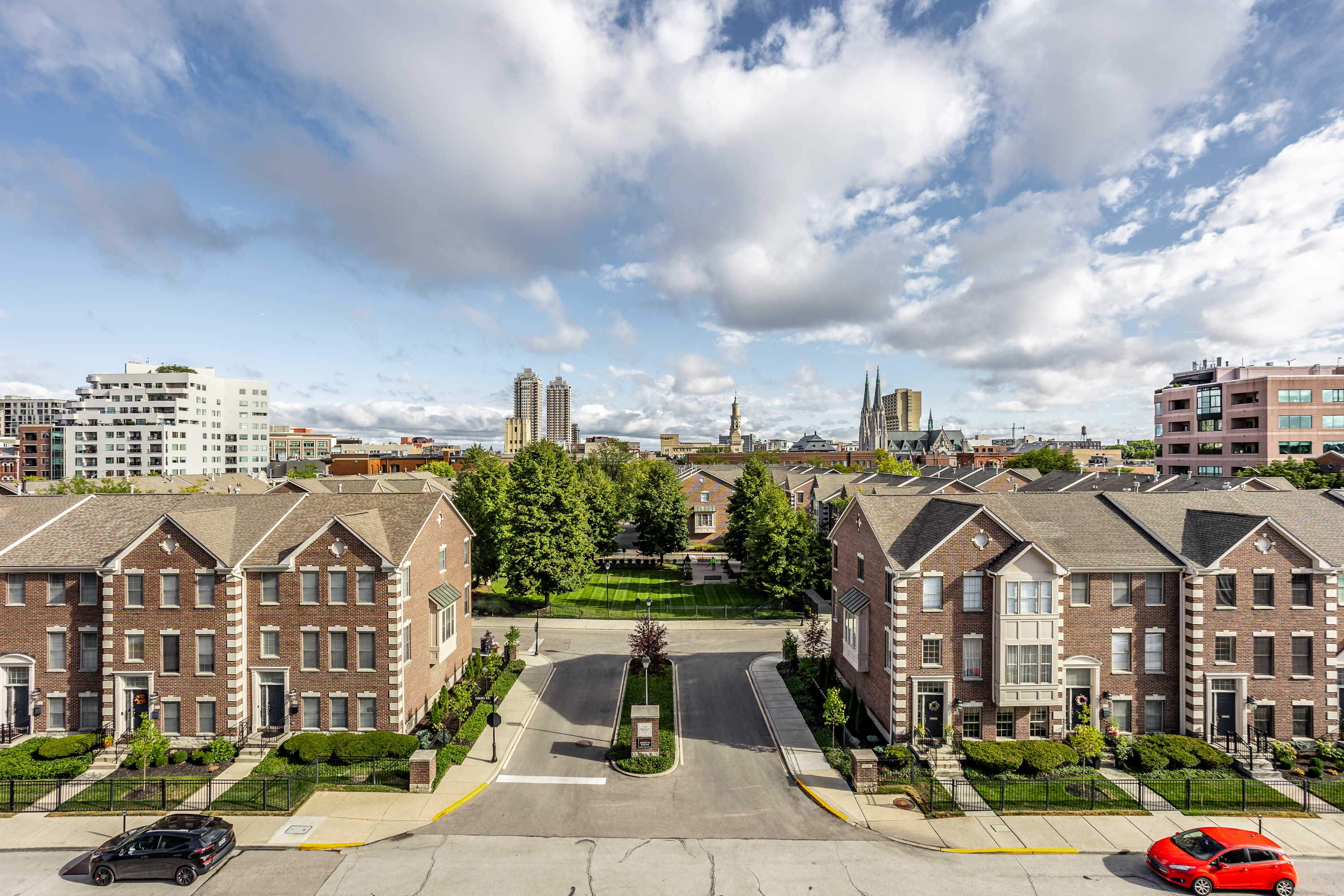 355 E Ohio Street Unit: STE 321