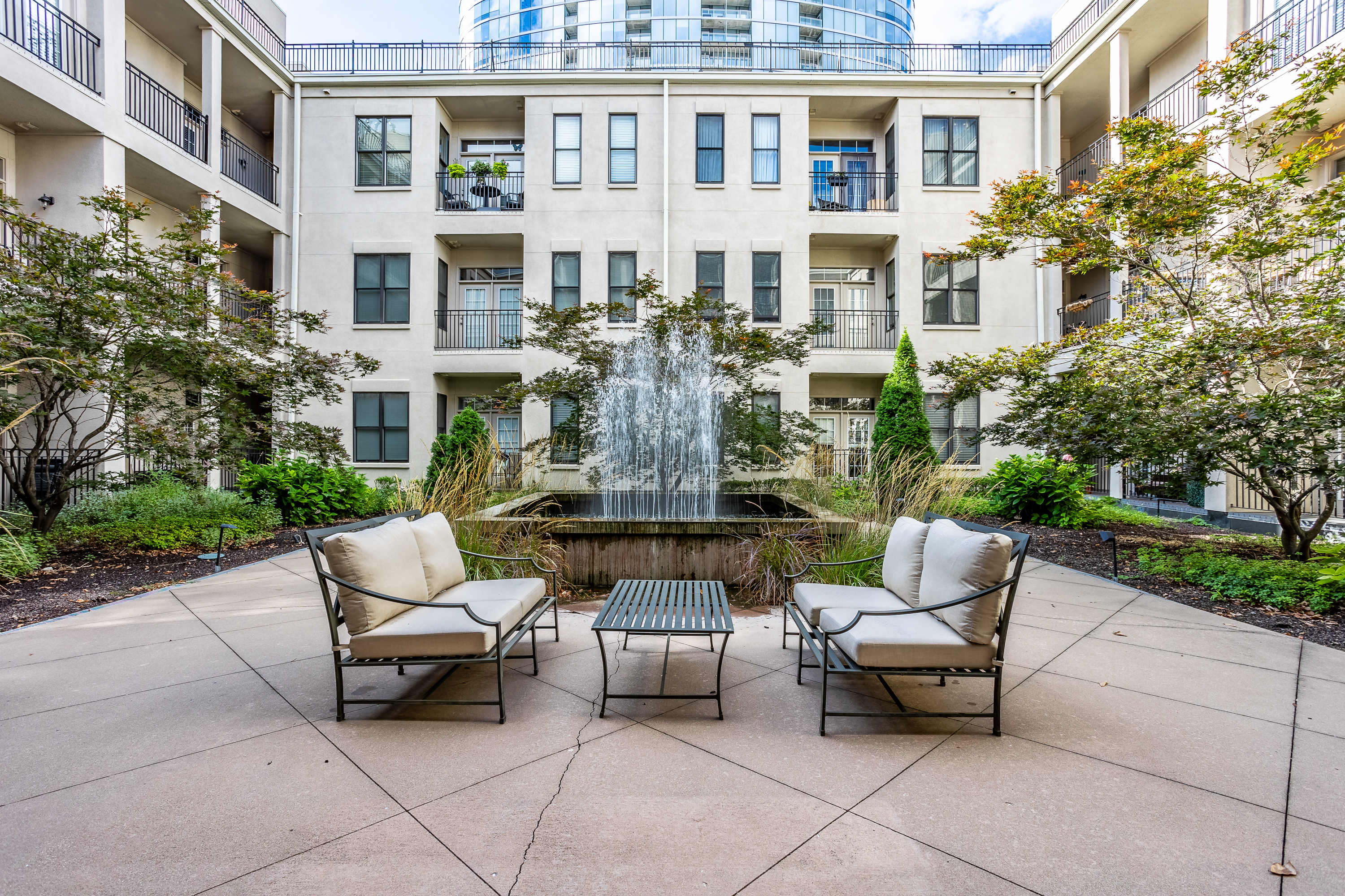 355 E Ohio Street Unit: STE 321