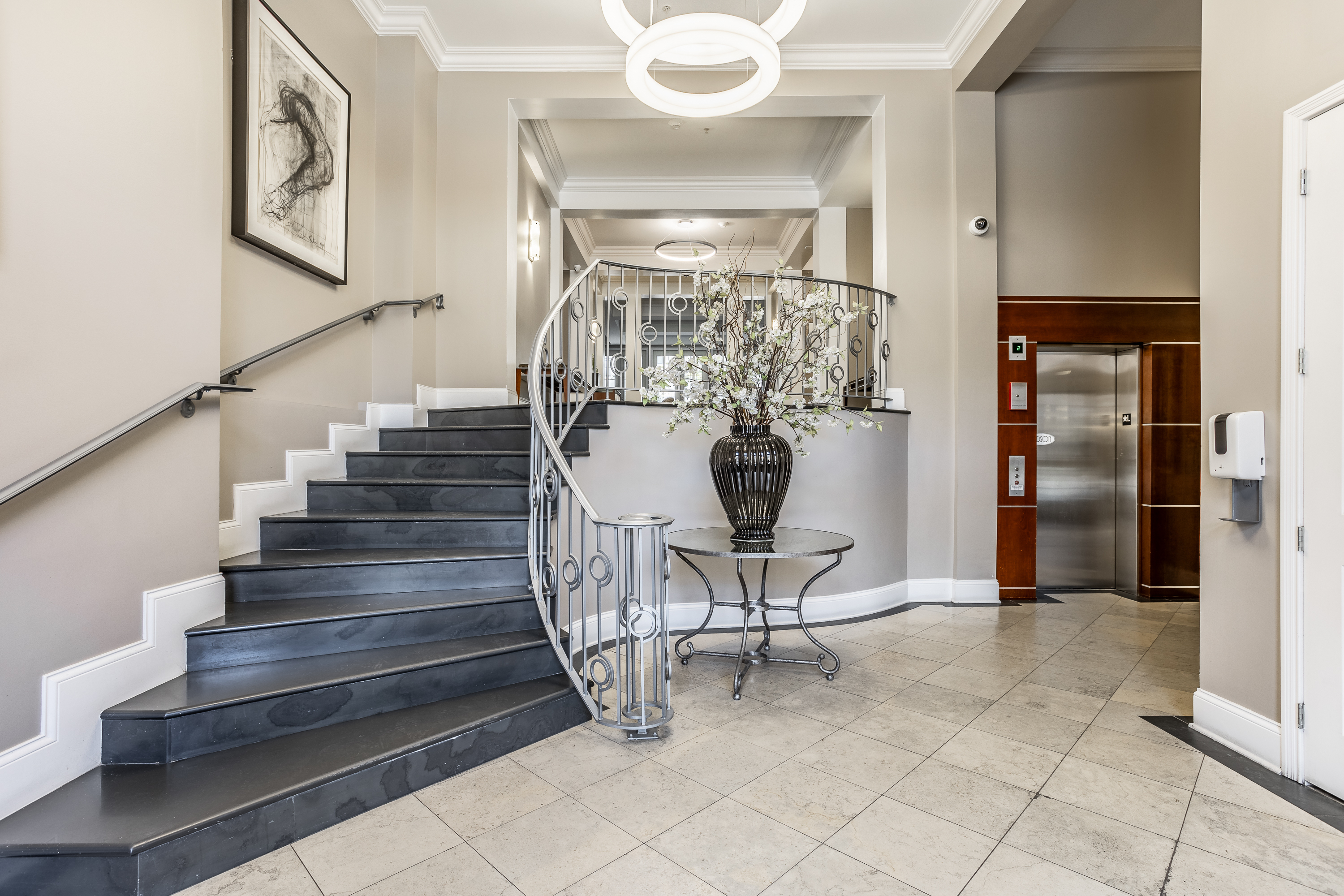 355 E Ohio Street Unit: STE 321