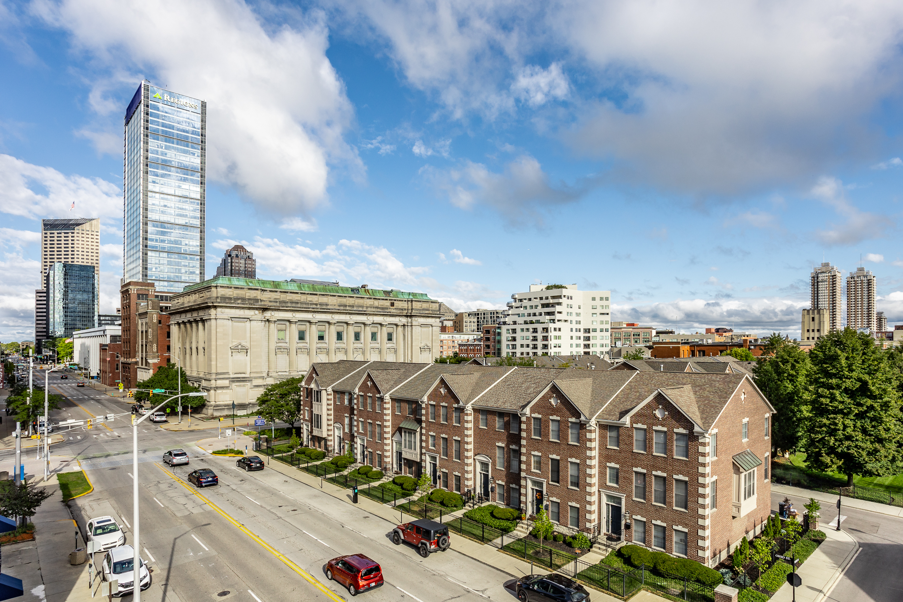355 E Ohio Street Unit: STE 321