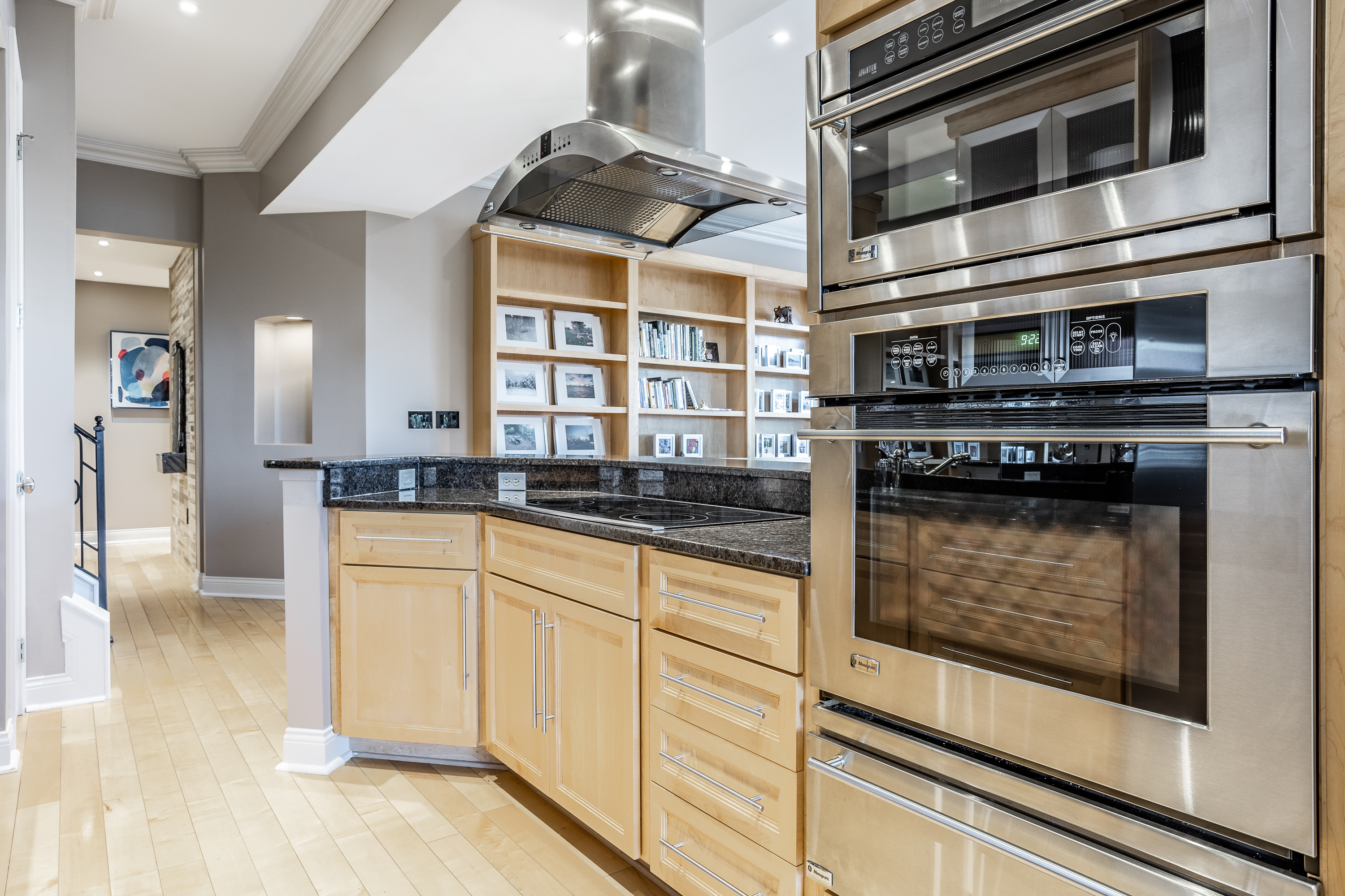 355 E Ohio Street Unit: STE 321