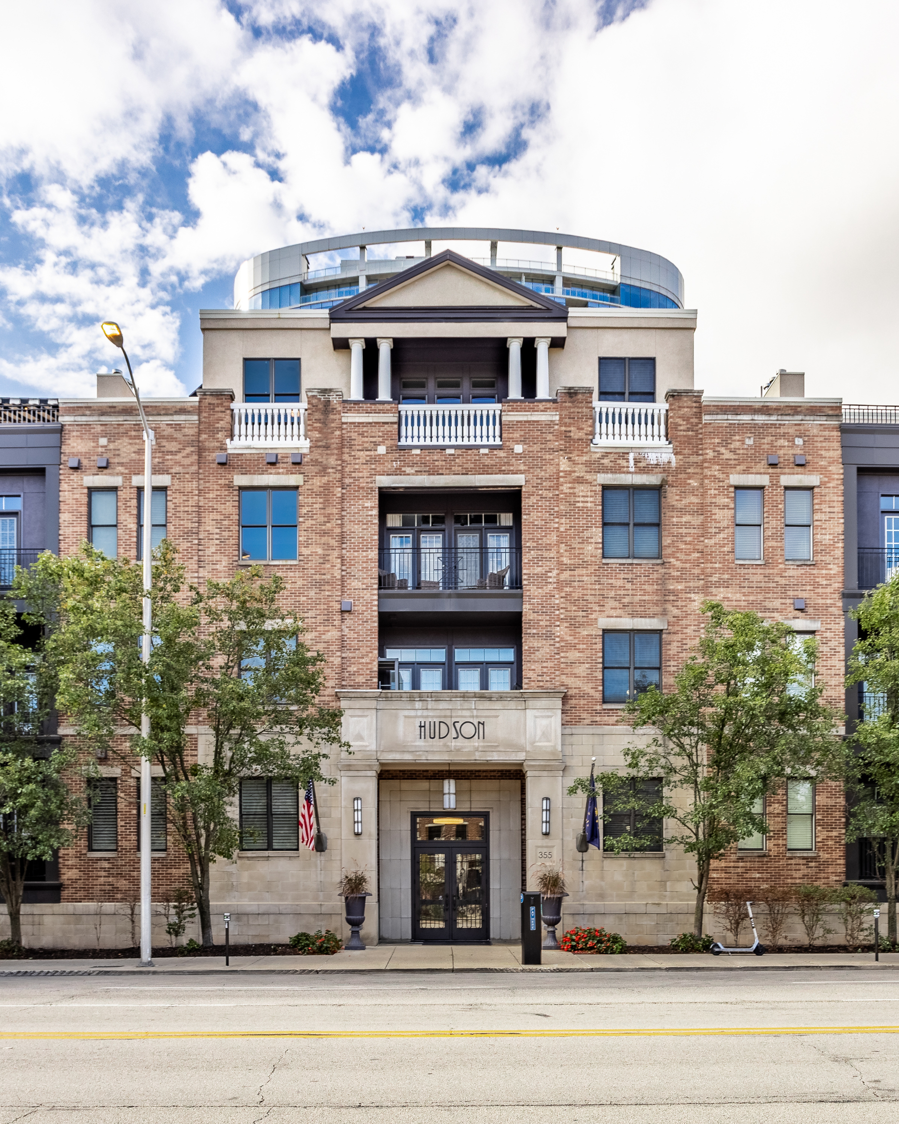 355 E Ohio Street Unit: STE 321