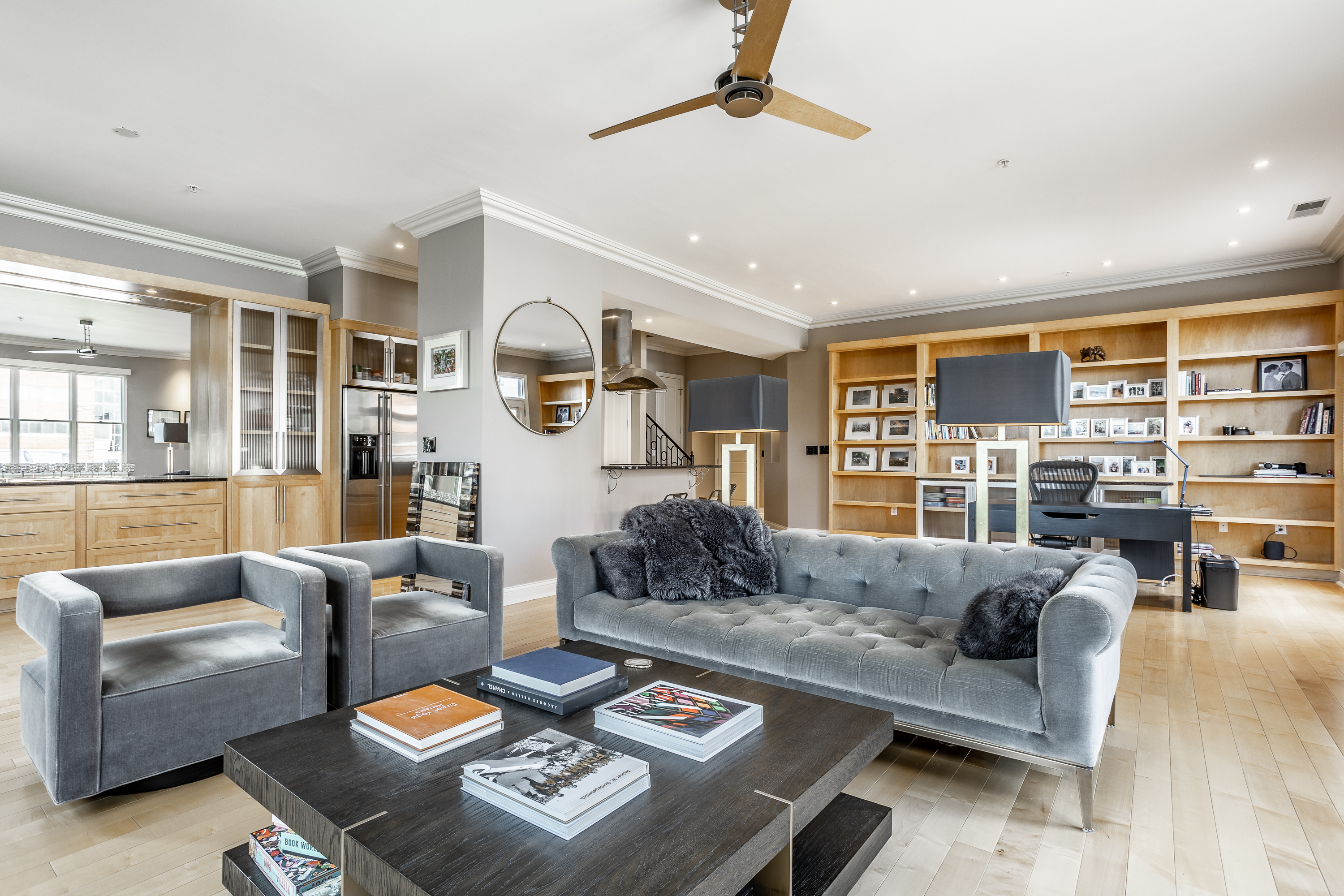 355 E Ohio Street Unit: STE 321