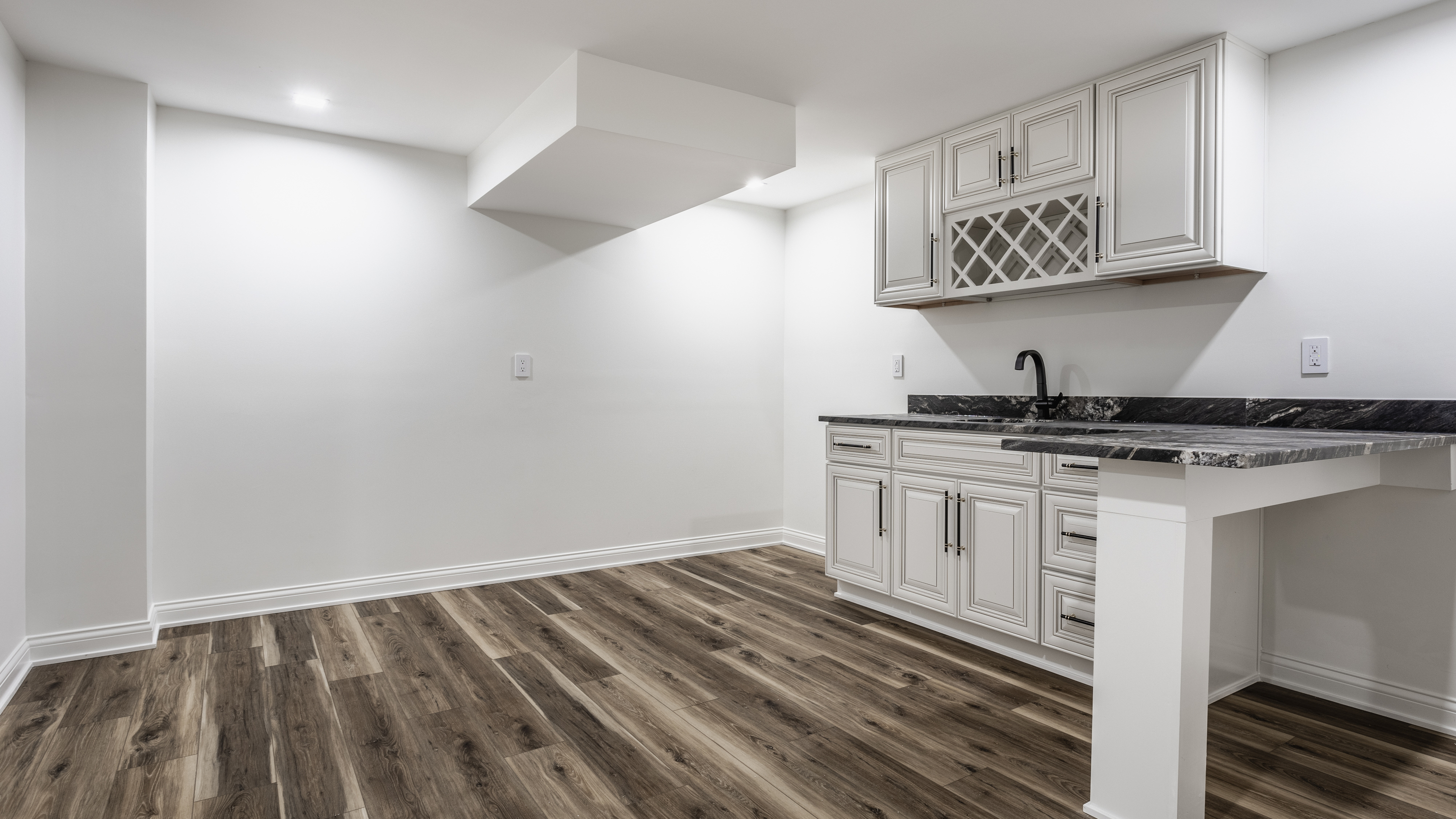 8002 N Meridian Street