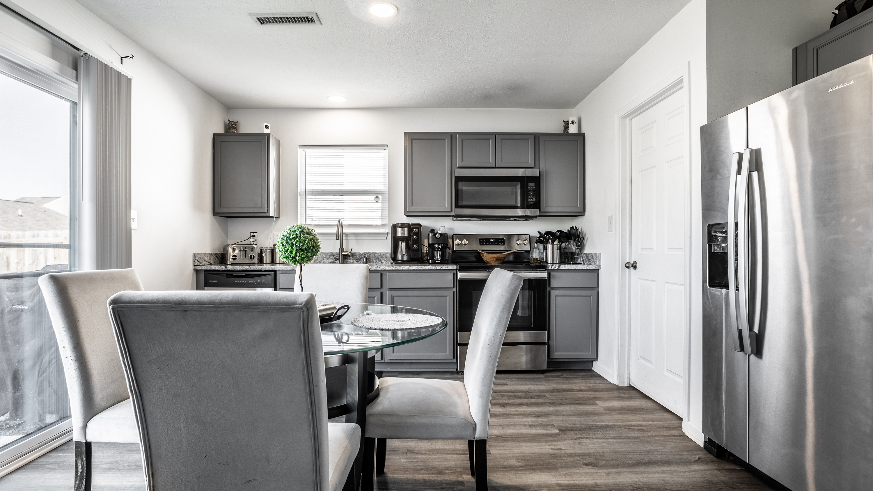 4024 Lassen Lane
