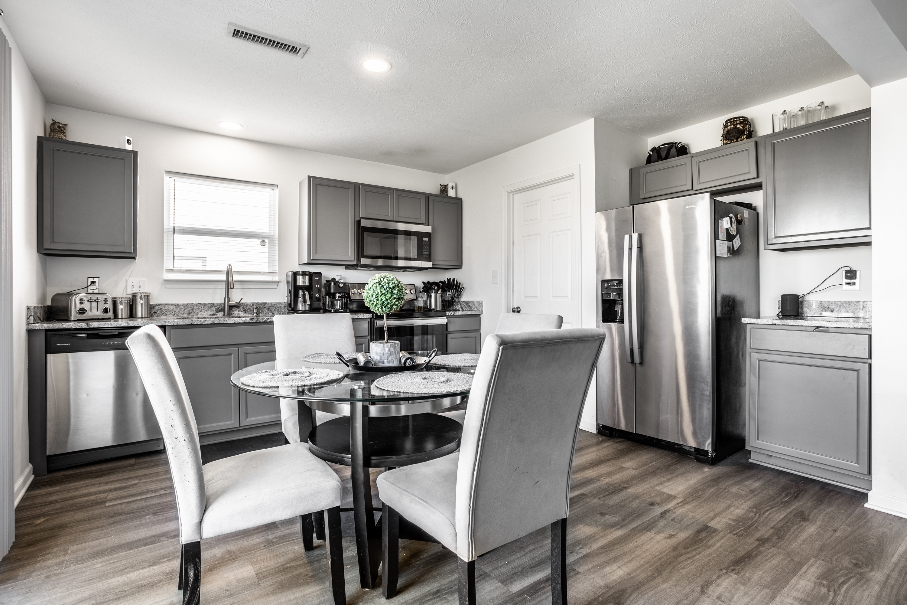 4024 Lassen Lane