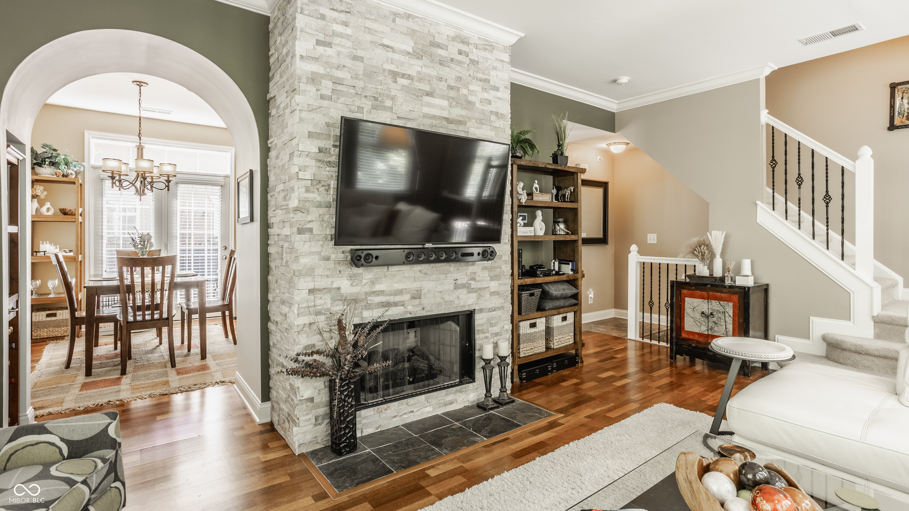 6635 Ferguson Street