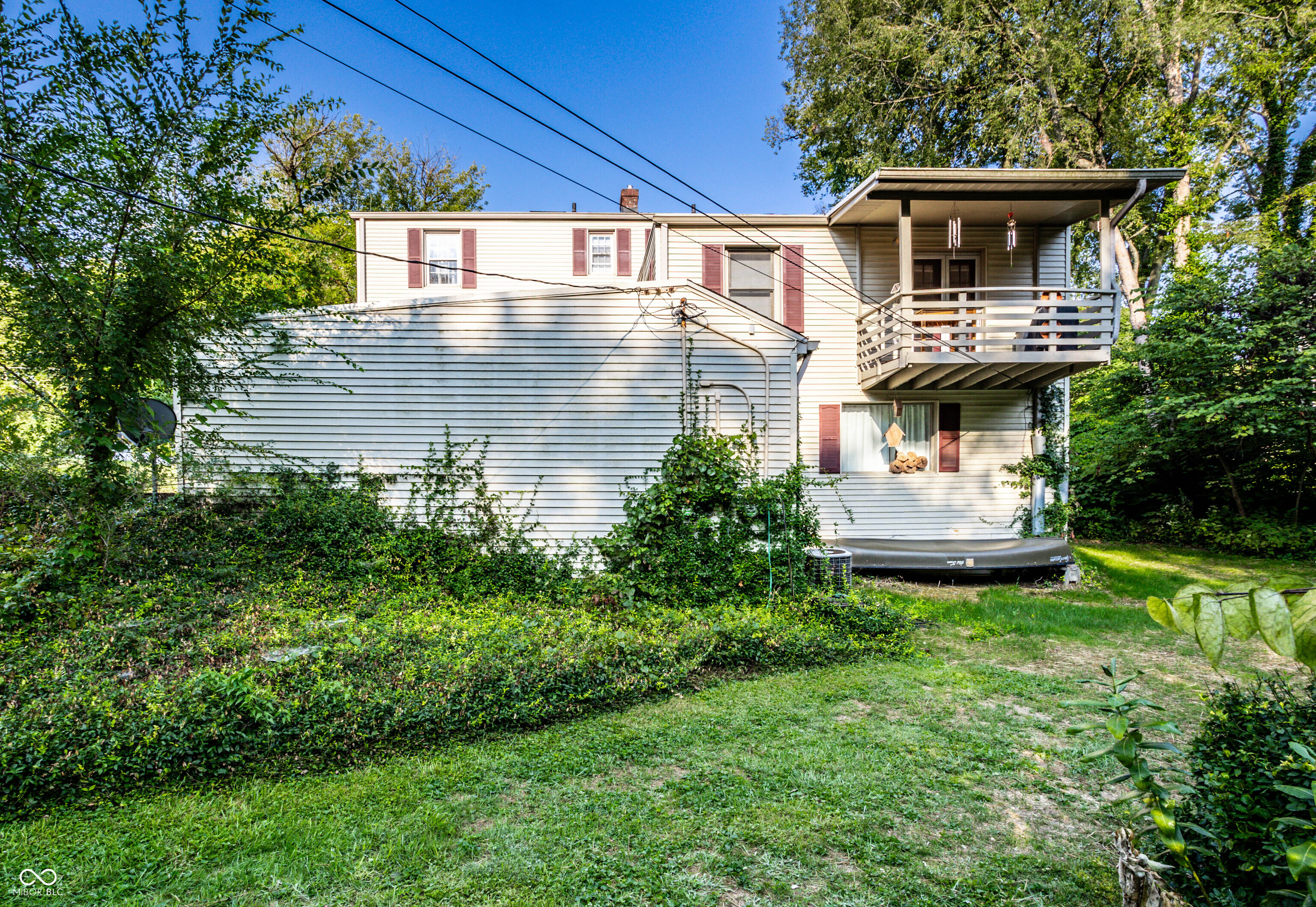 7001 N College Avenue