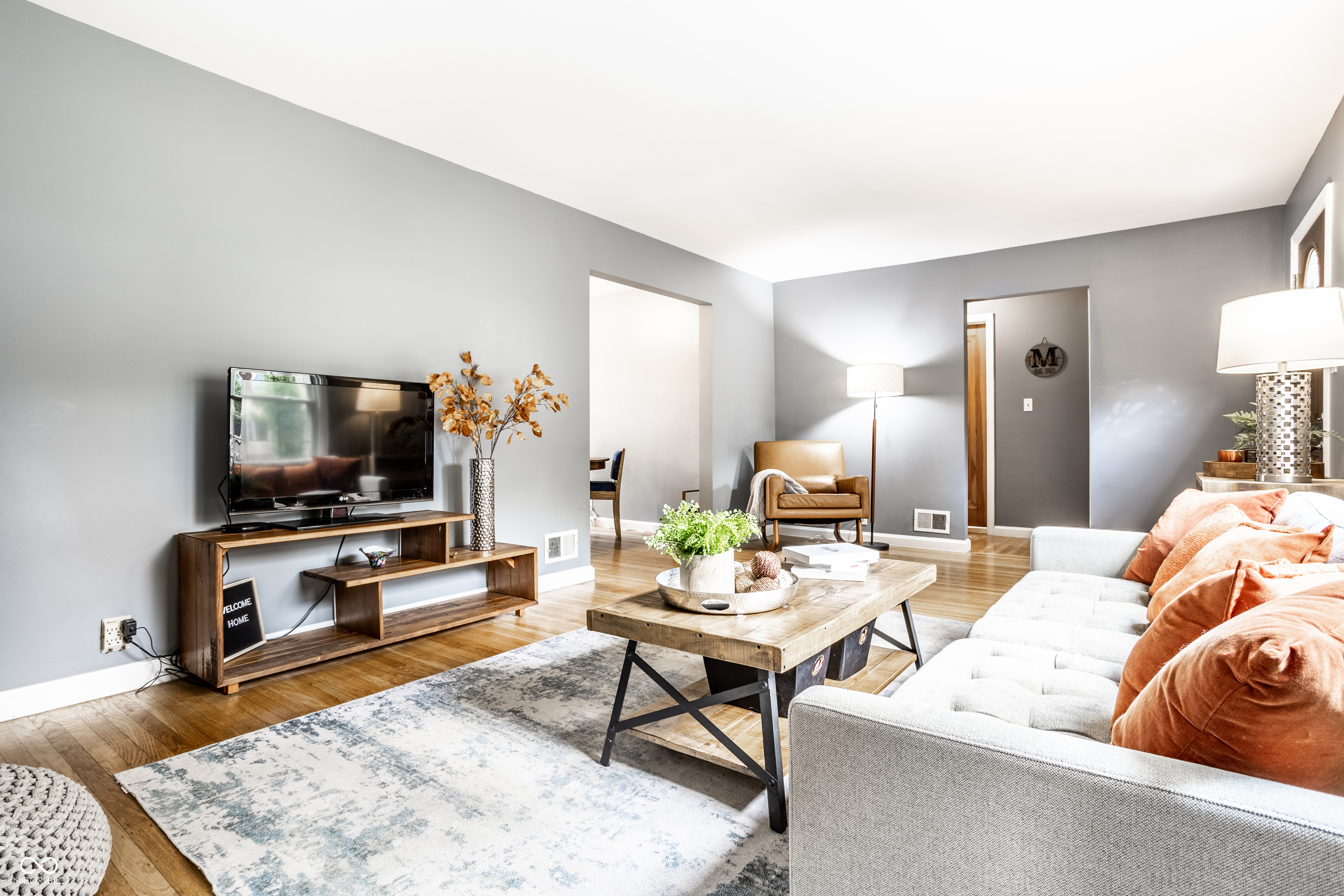 6020 Winthrop Avenue