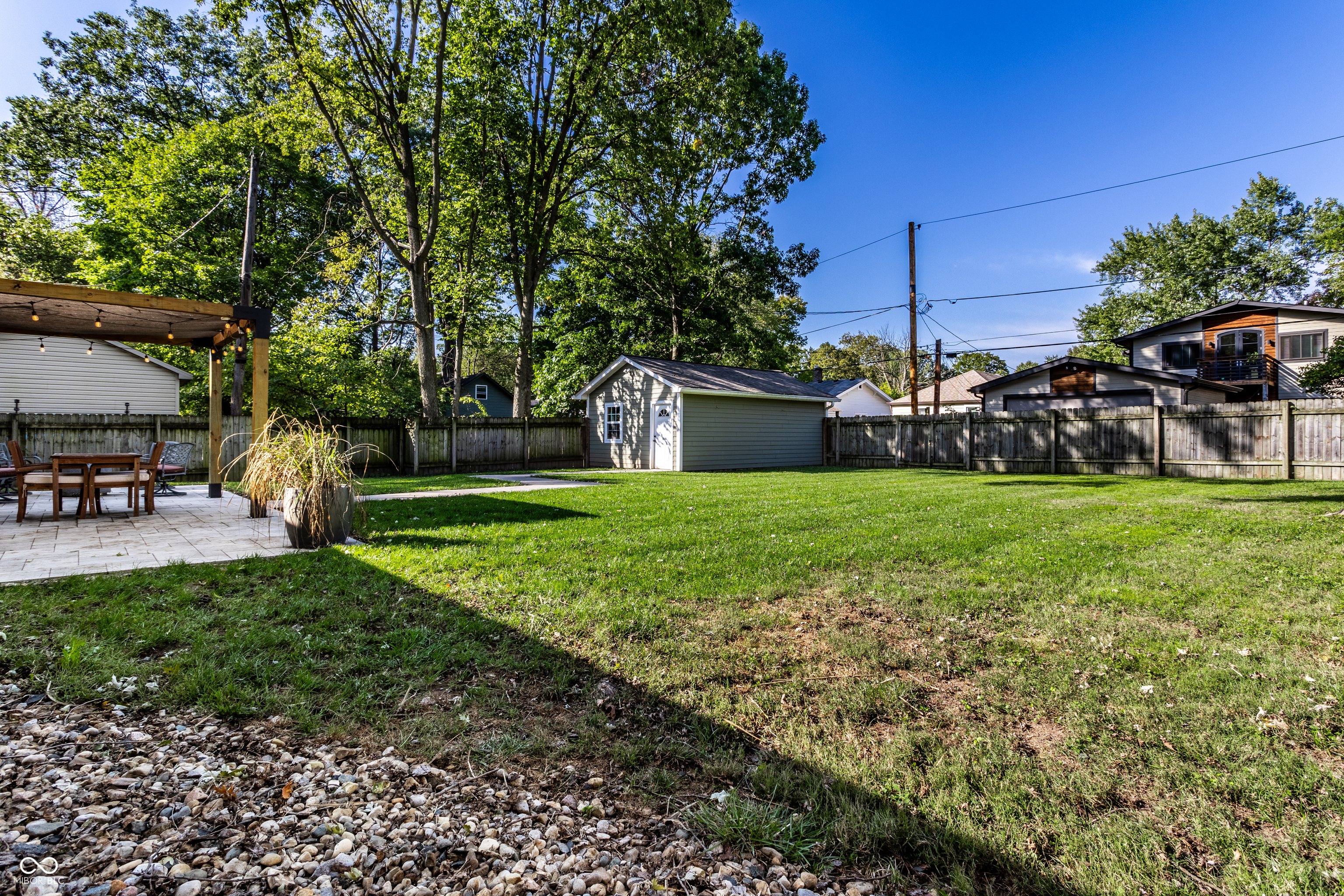 6020 Winthrop Avenue