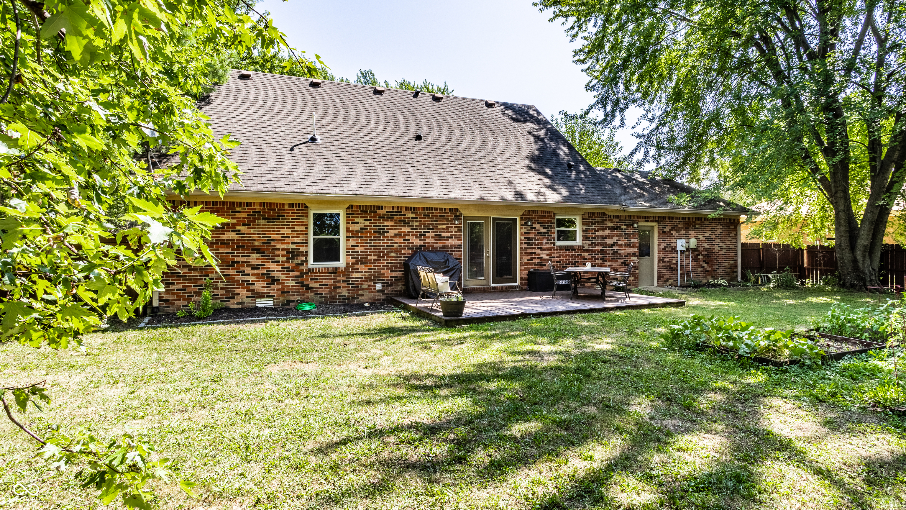 1490 Hillside Drive