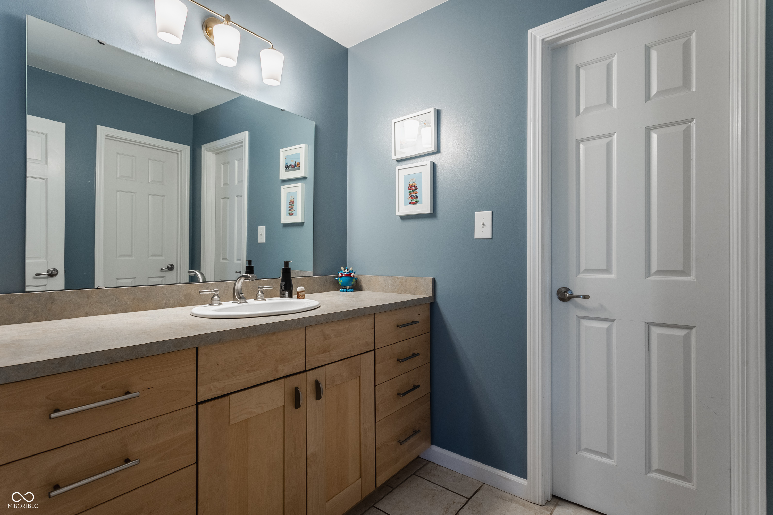 1303 Meadowbrook Drive