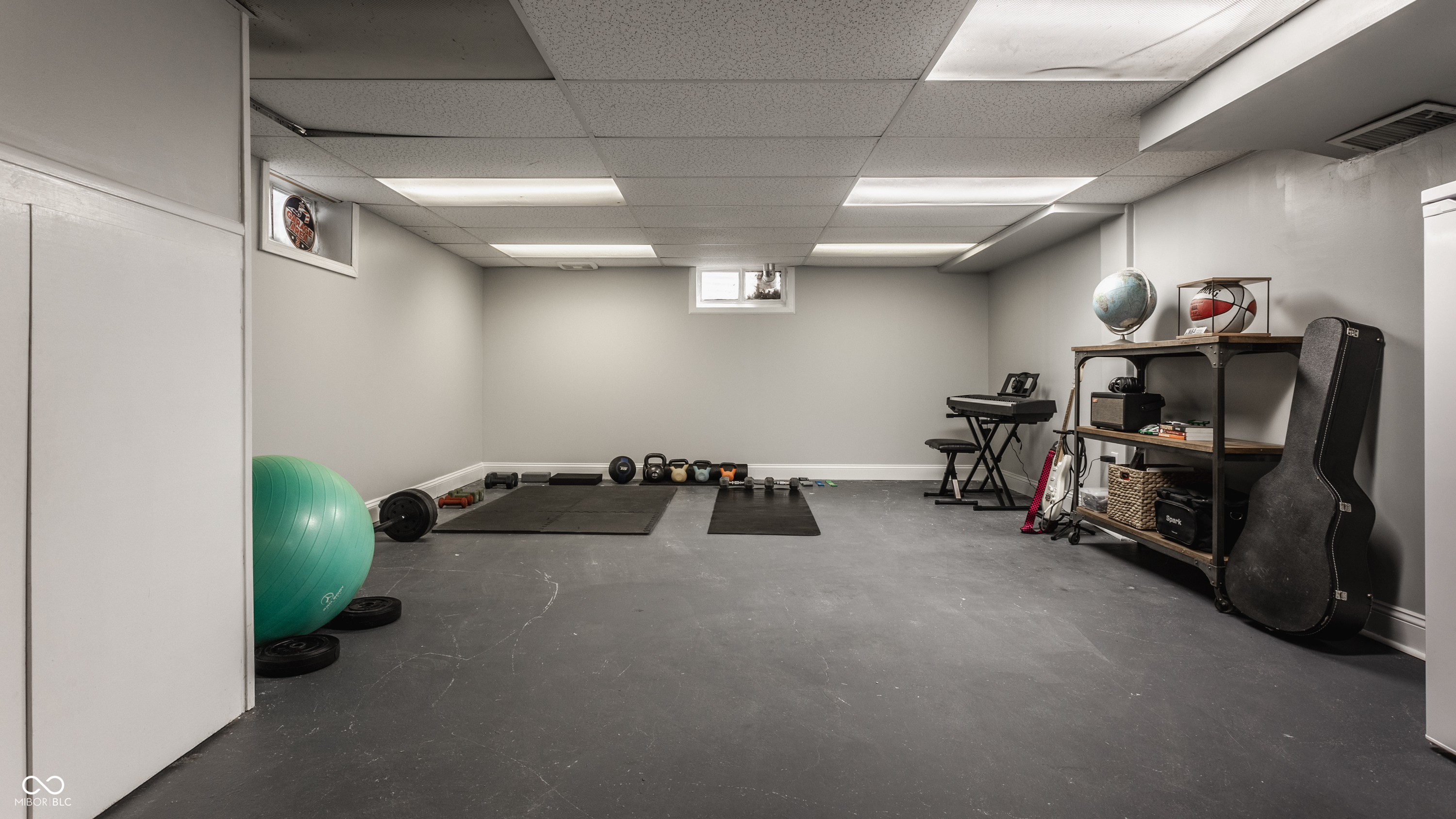 1303 Meadowbrook Drive