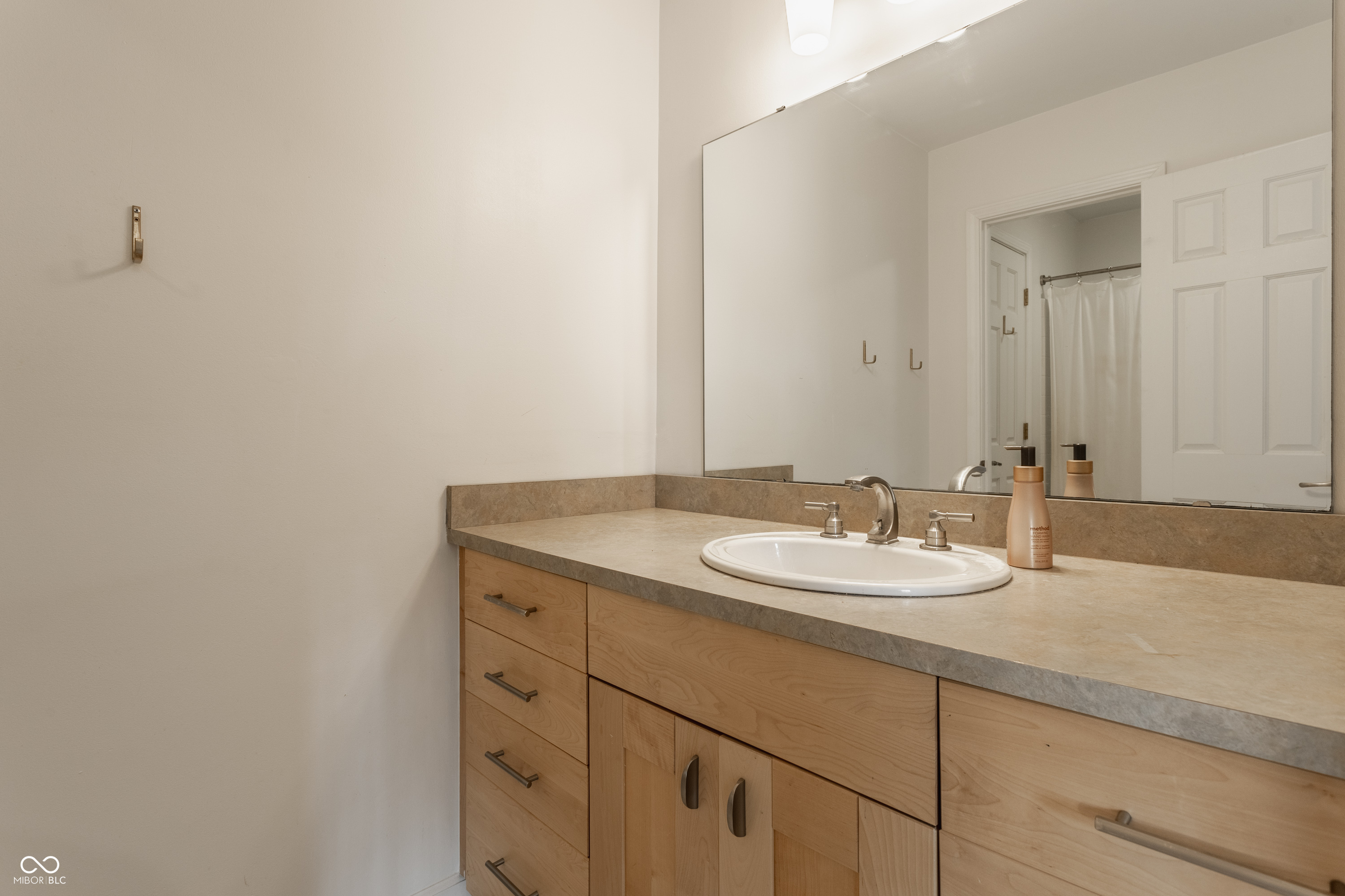 1303 Meadowbrook Drive