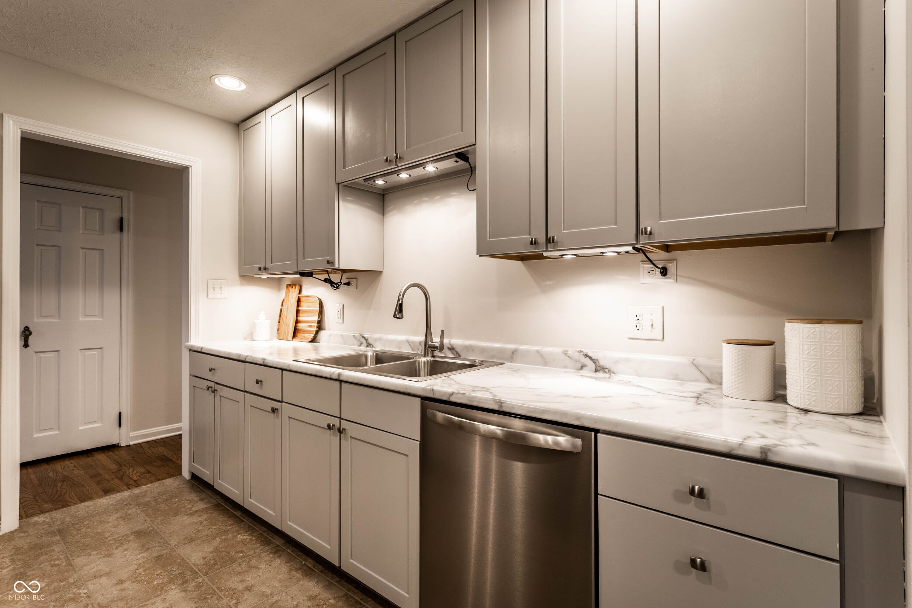 6137 Evanston Avenue