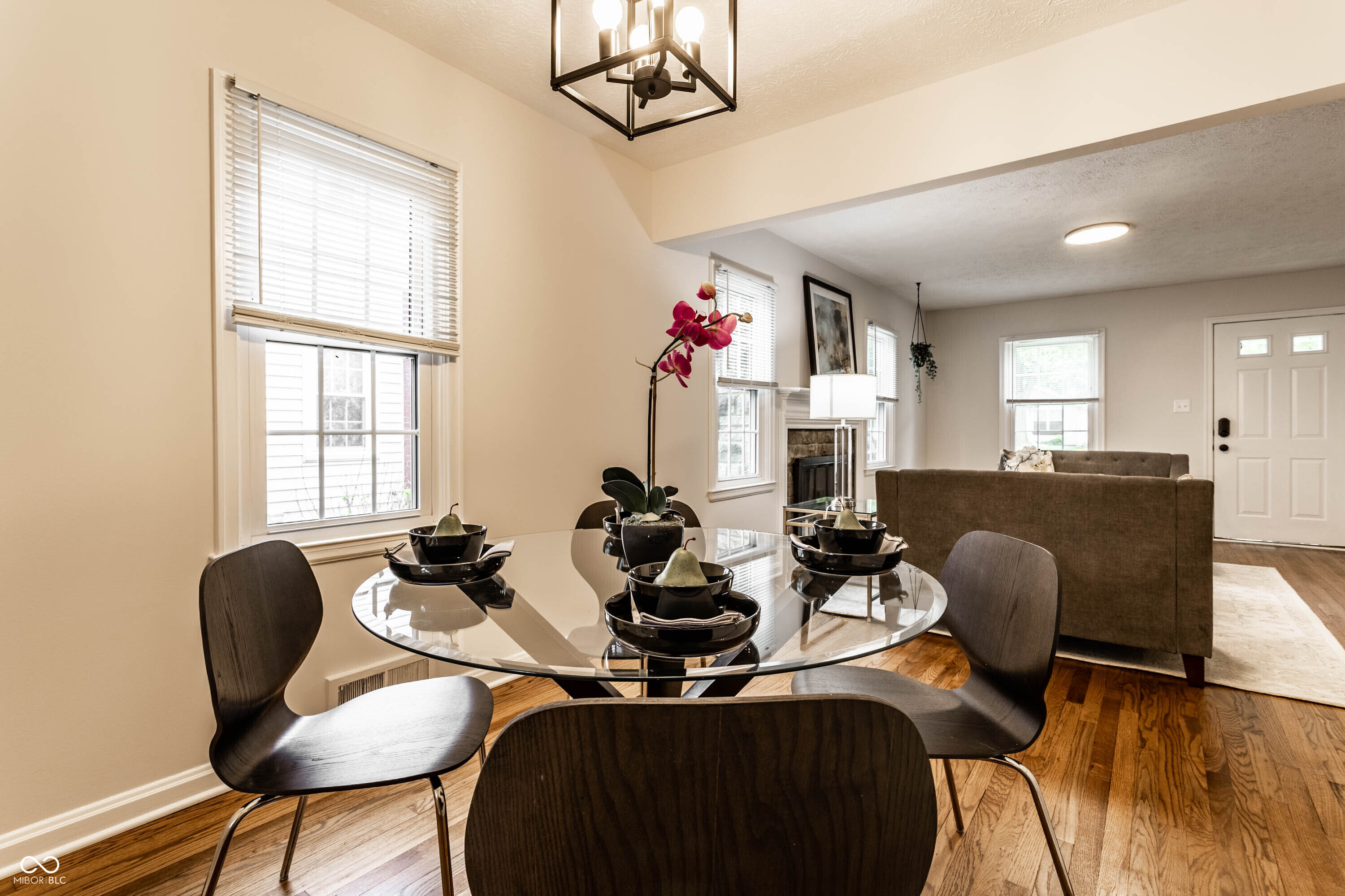 6137 Evanston Avenue