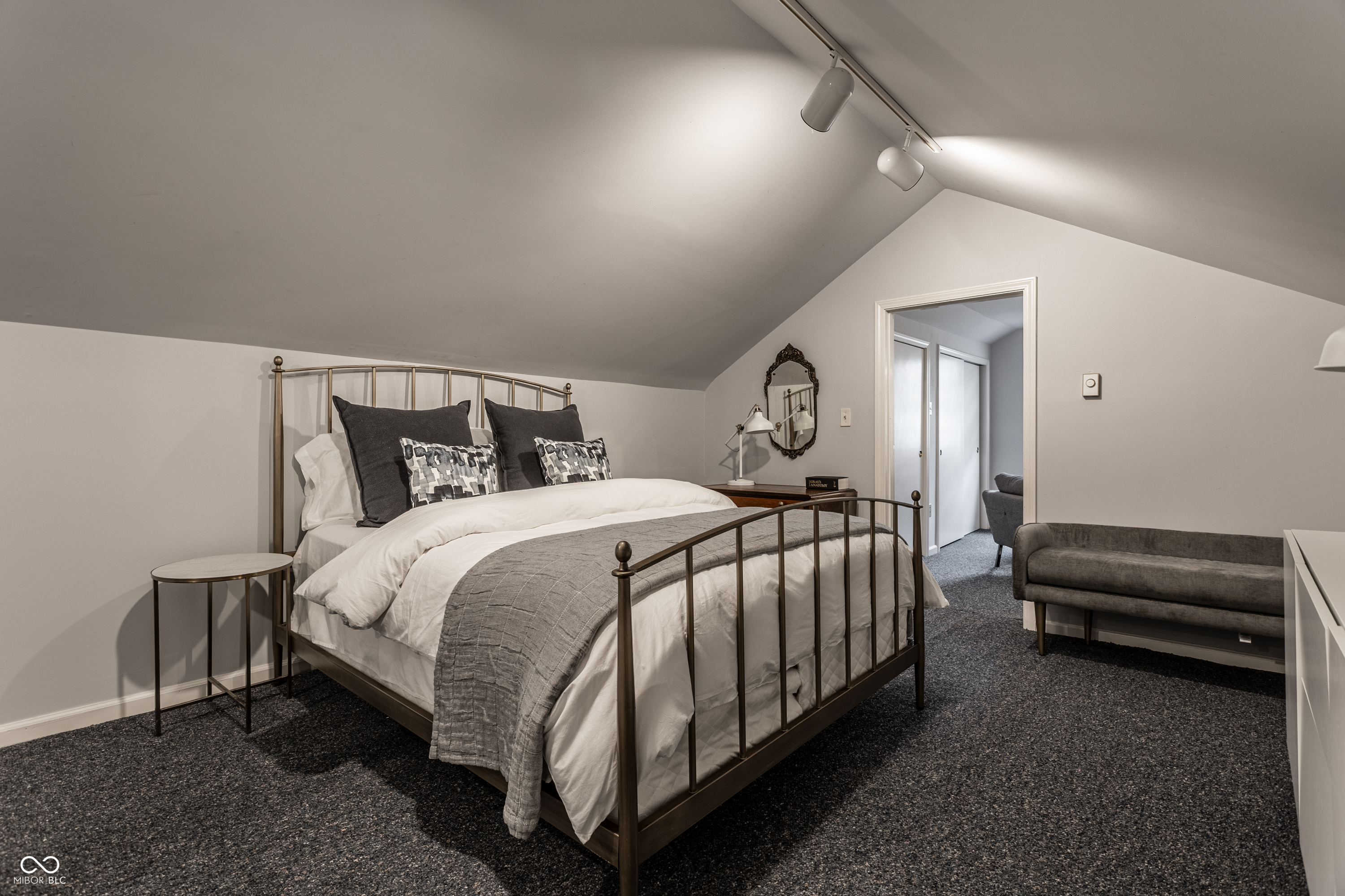 5430 N Washington Boulevard