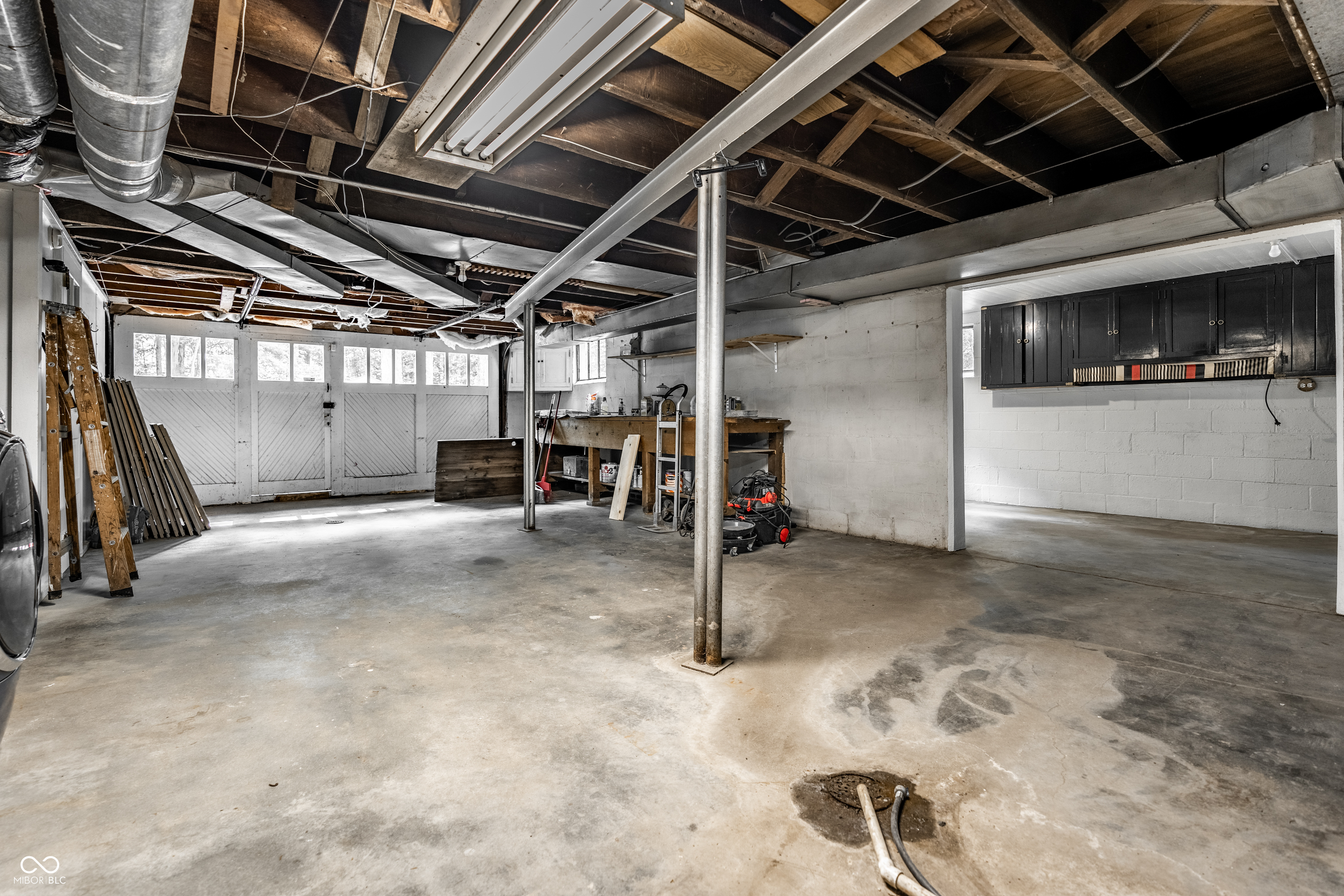 8717 Moore Road