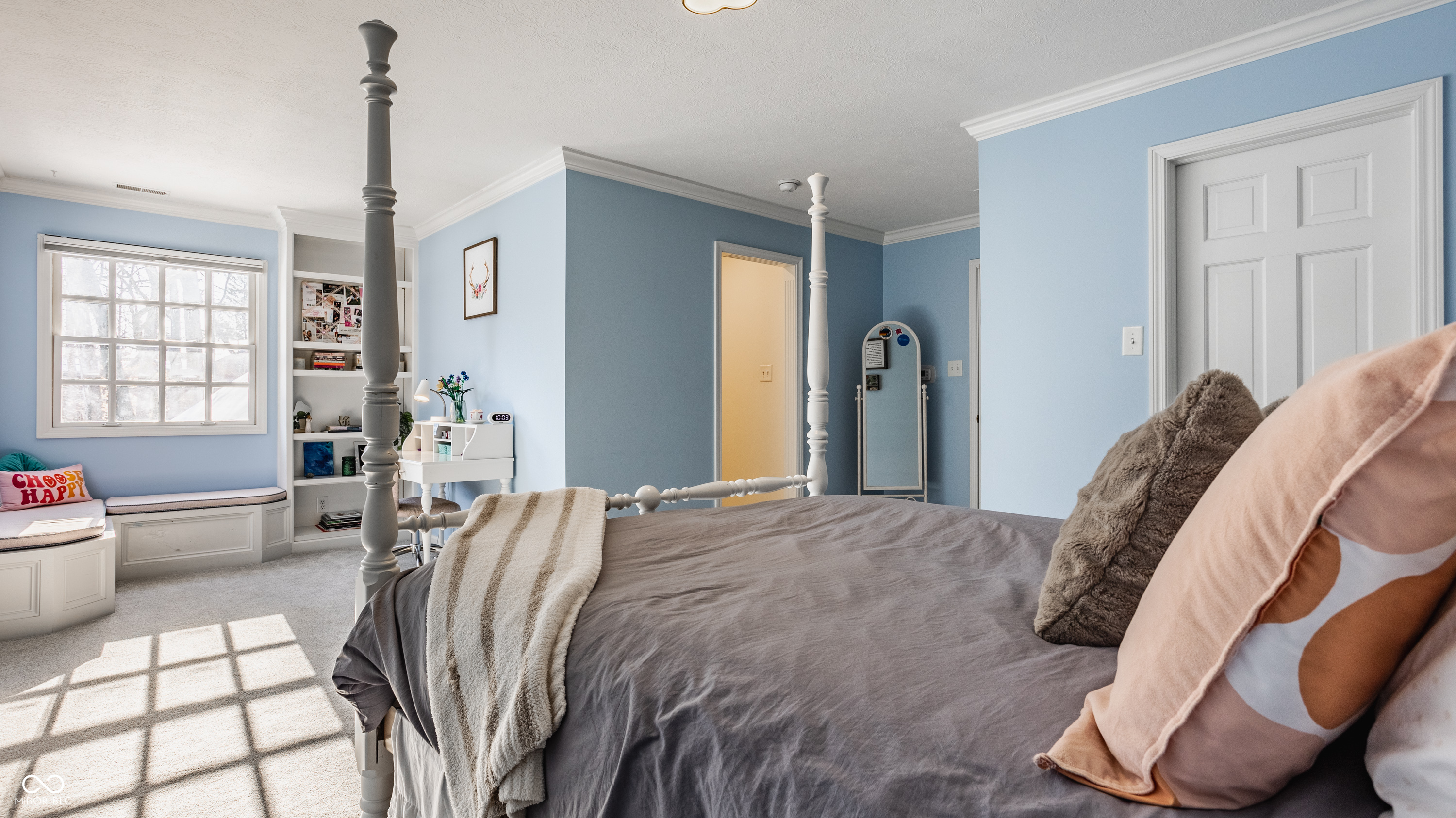 7341 N Washington Boulevard