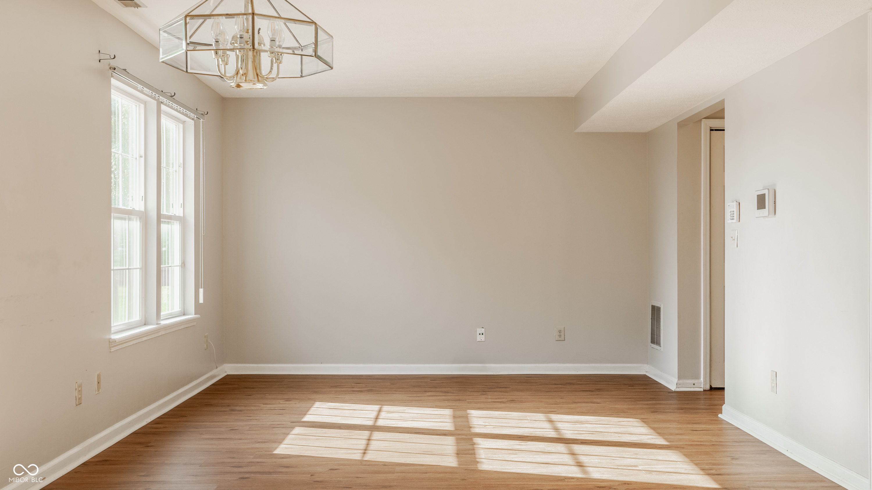 3923 N Bressingham Drive