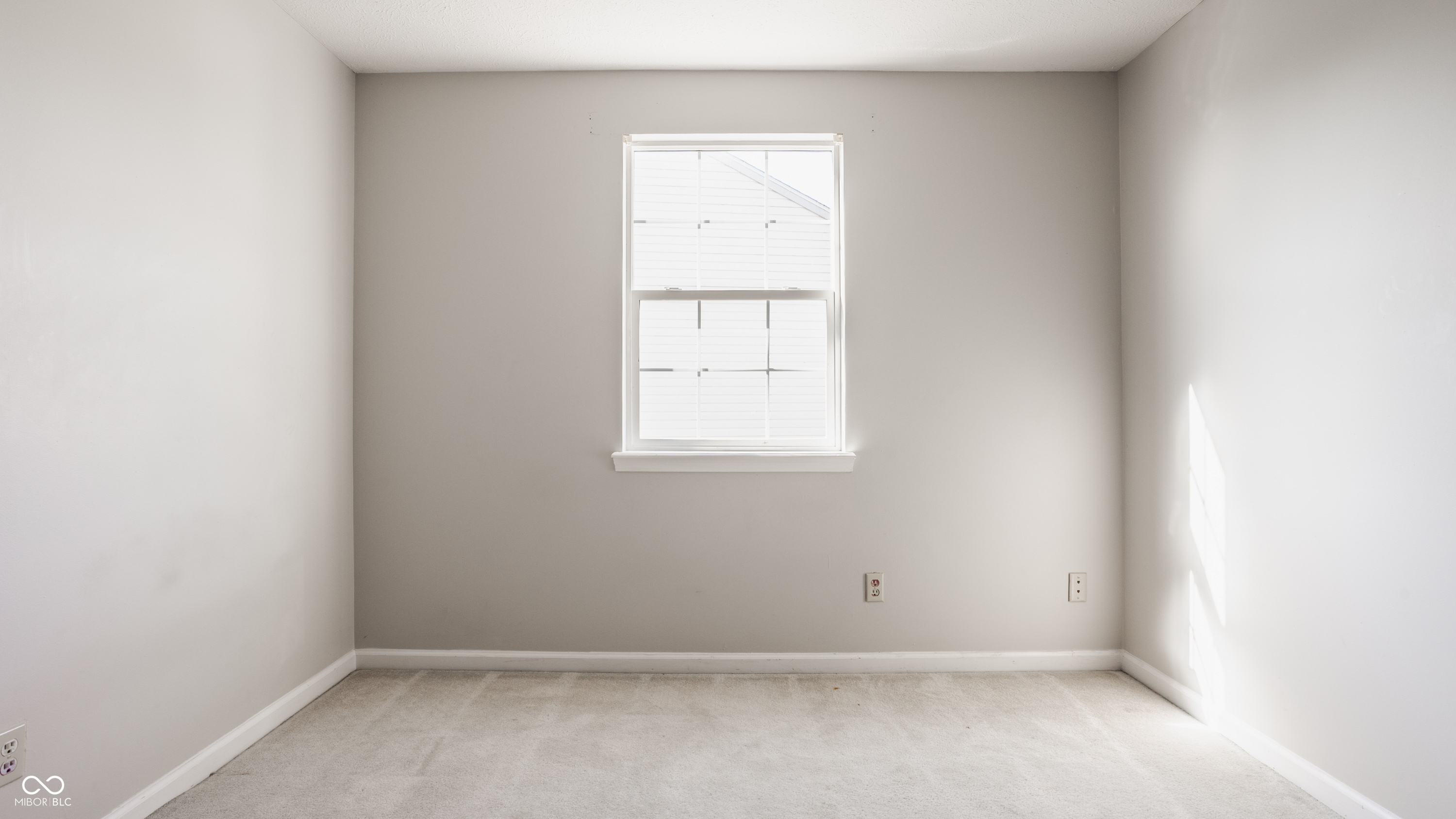 3923 N Bressingham Drive