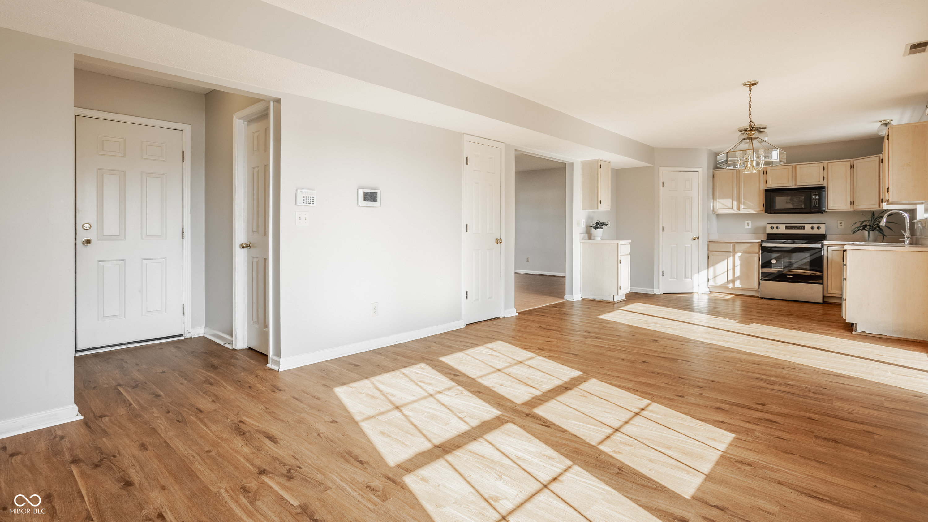 3923 N Bressingham Drive