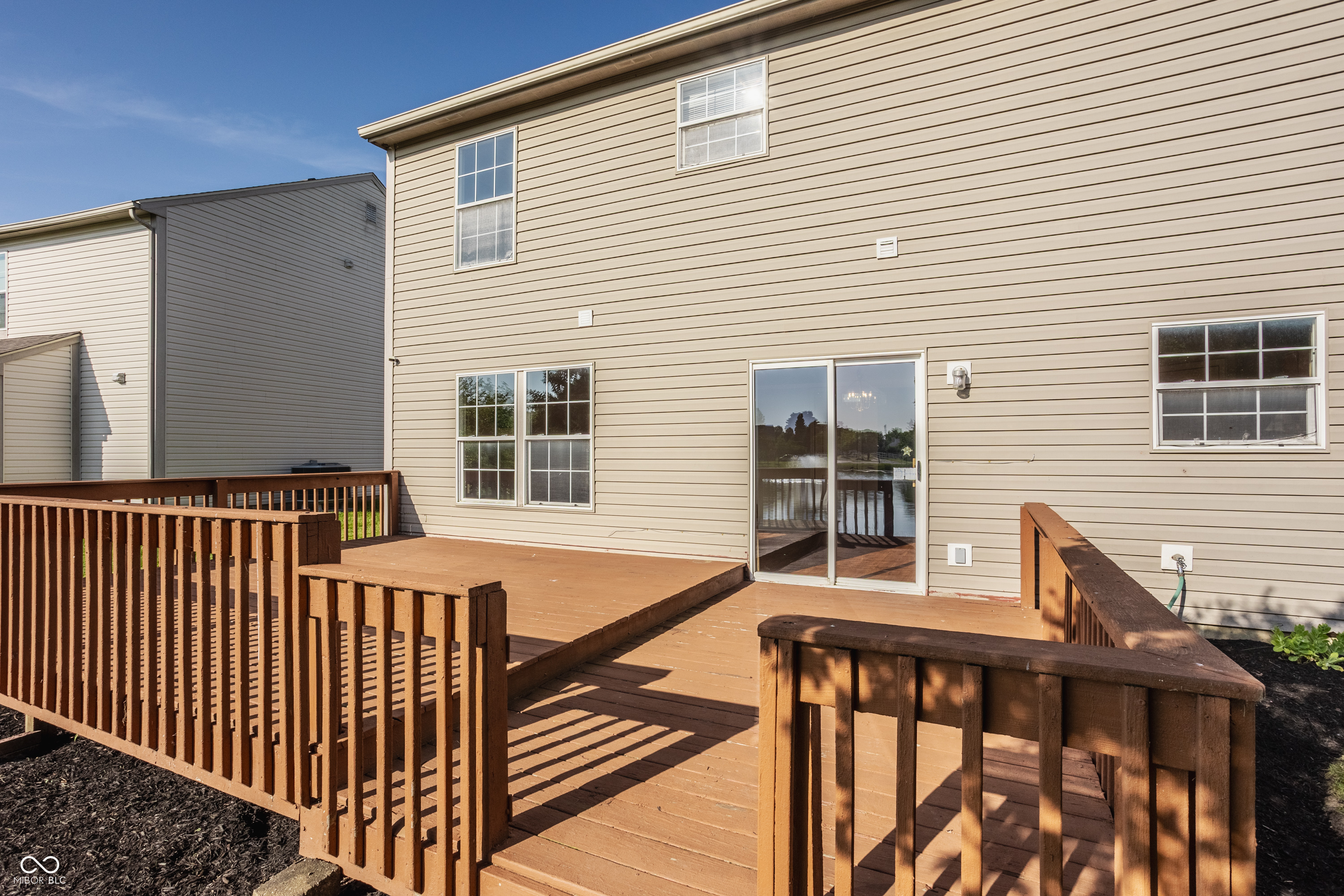 3923 N Bressingham Drive