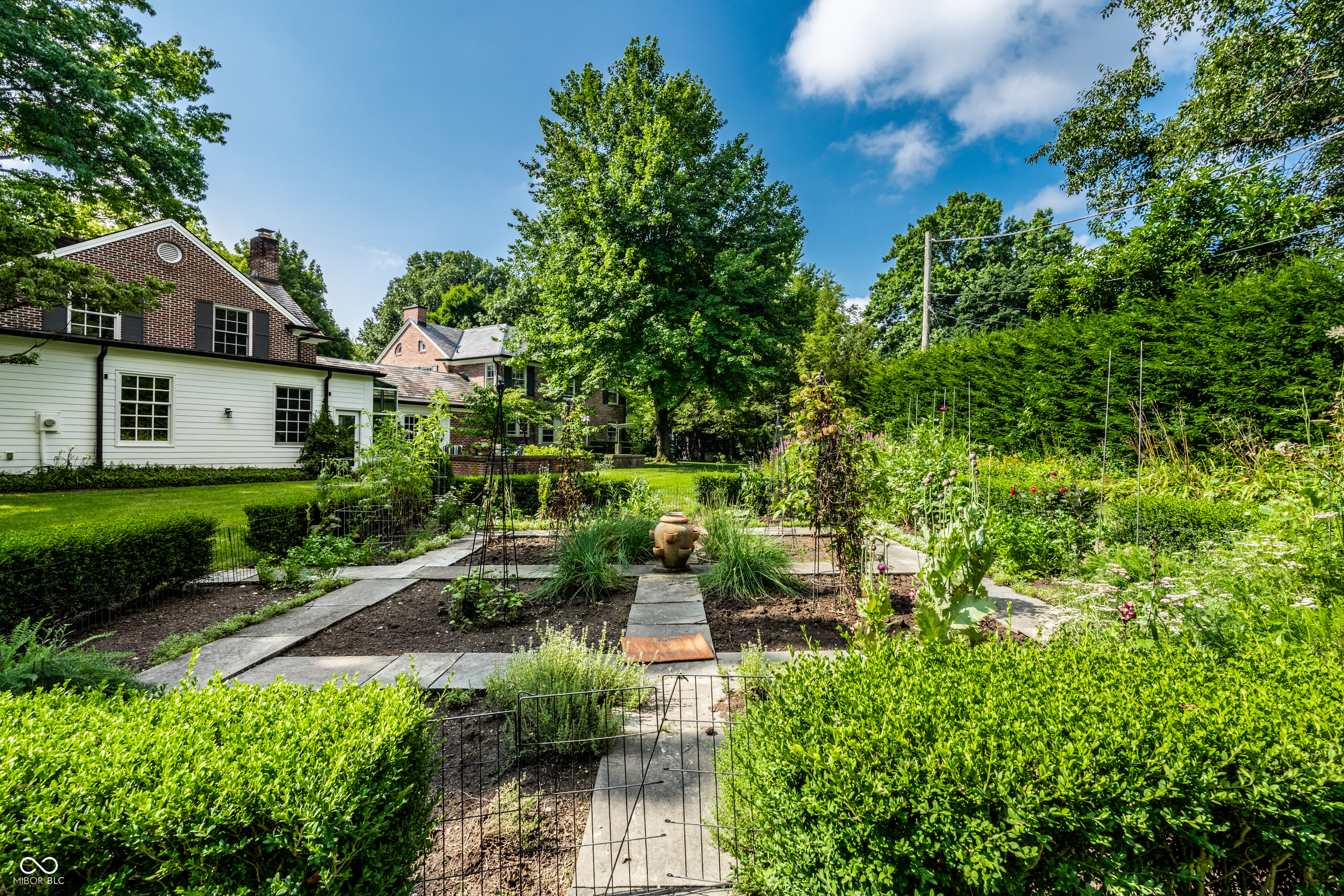 200 Wellington Road