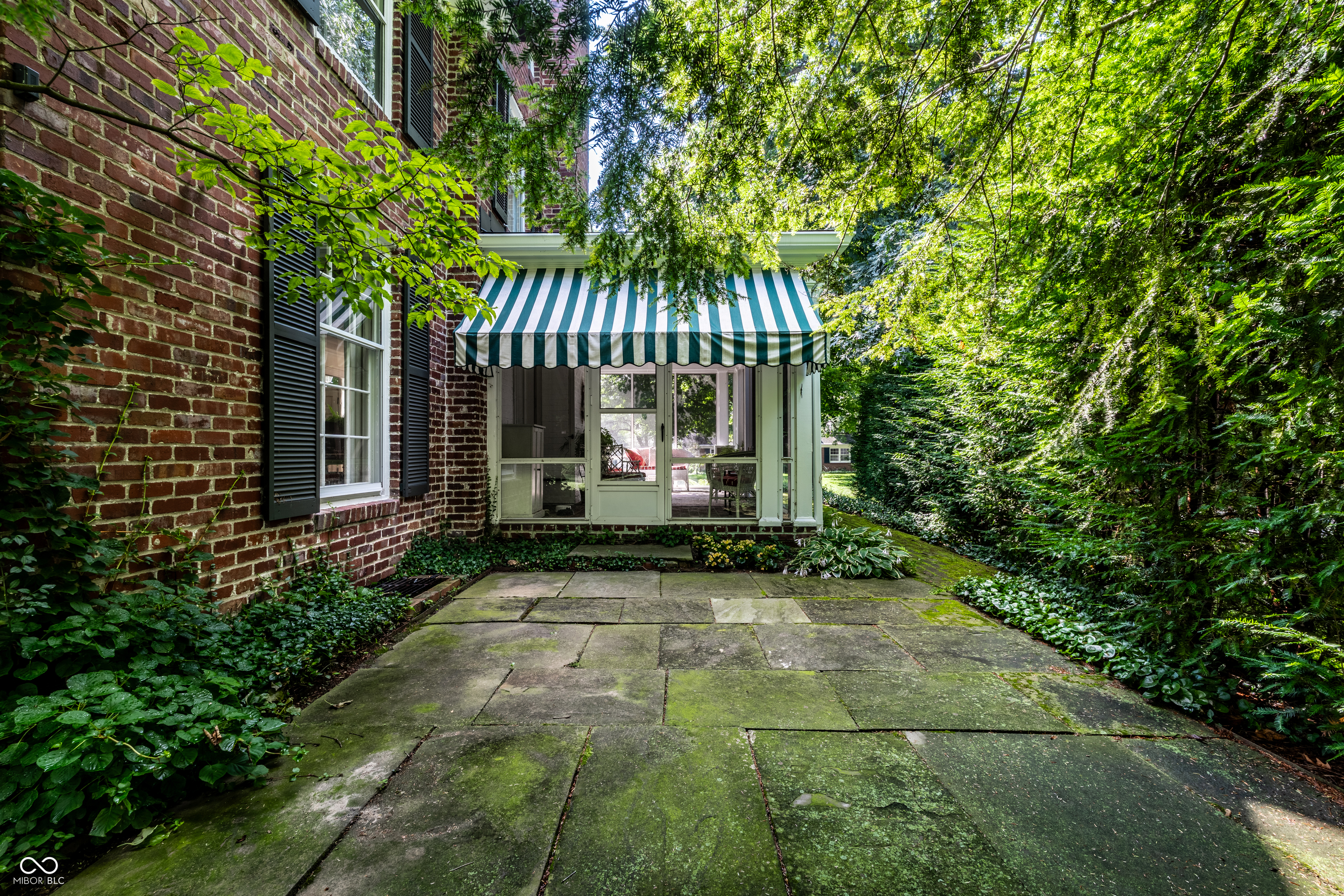 200 Wellington Road